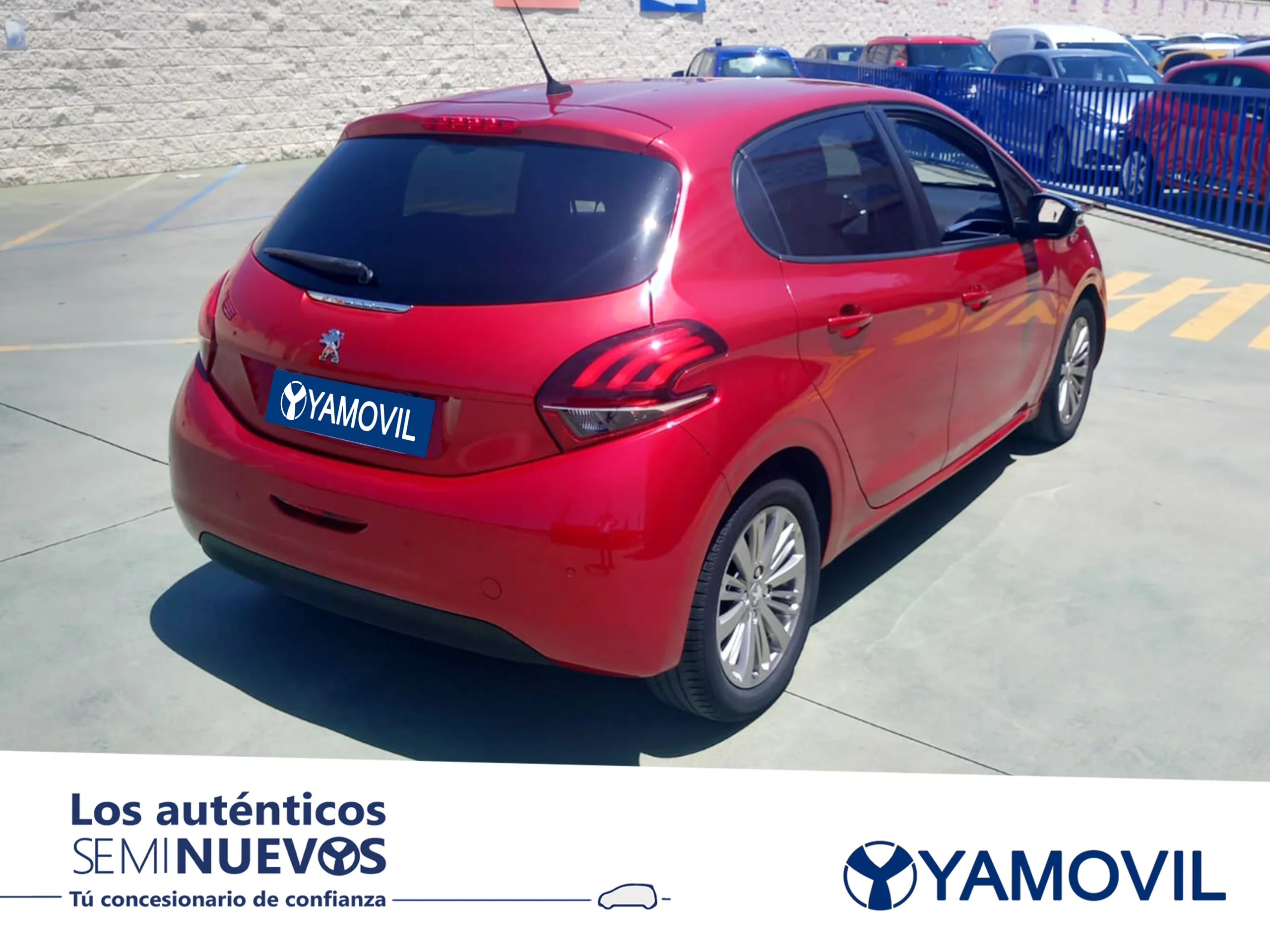 Peugeot 208 PureTech Signature 60 kW (82 CV) - Foto 2