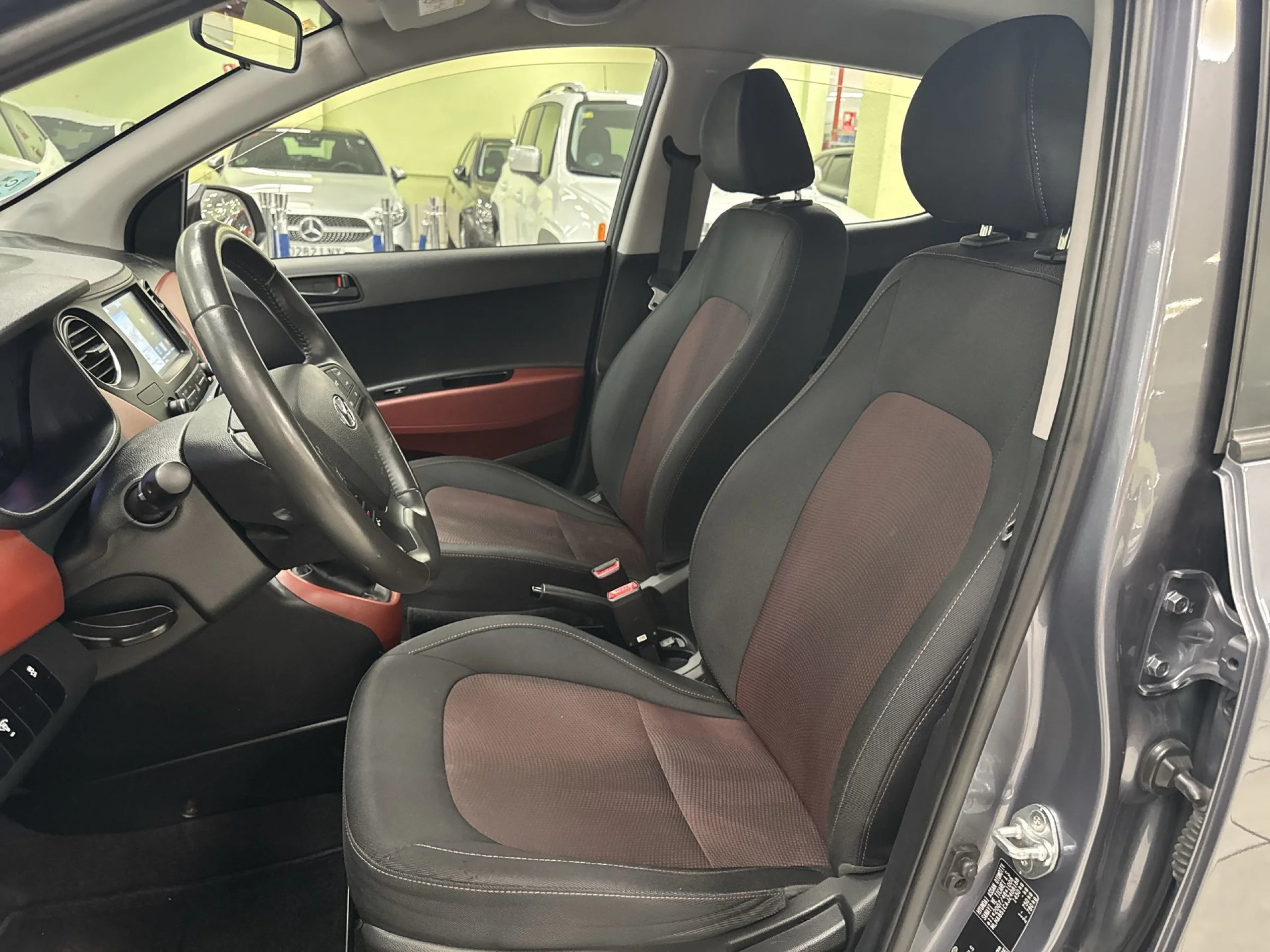 Hyundai I10 1.2 Link 64 kW (87 CV) - Foto 8