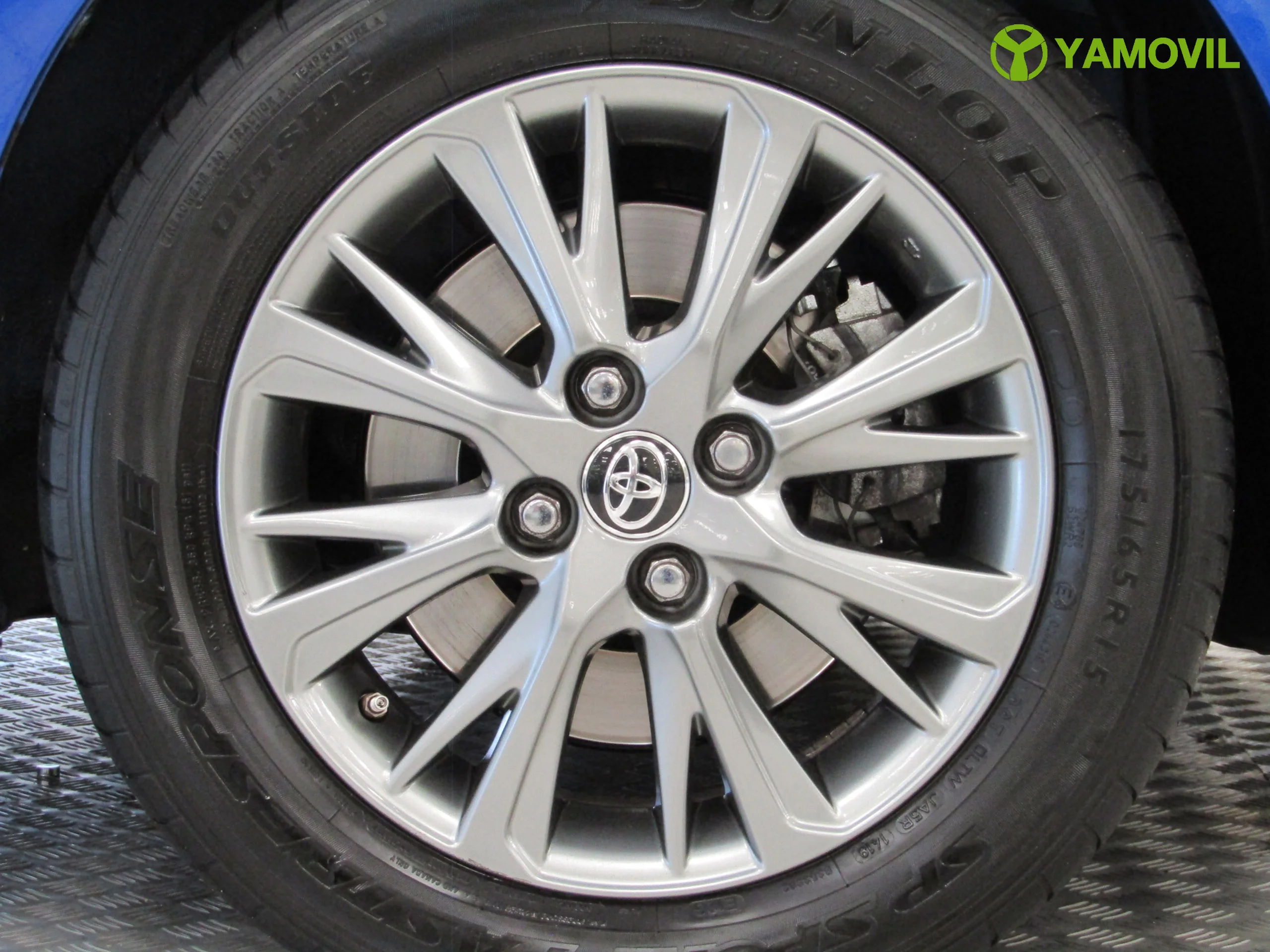Toyota Yaris HYBRID 100CV ACTIVE - Foto 9