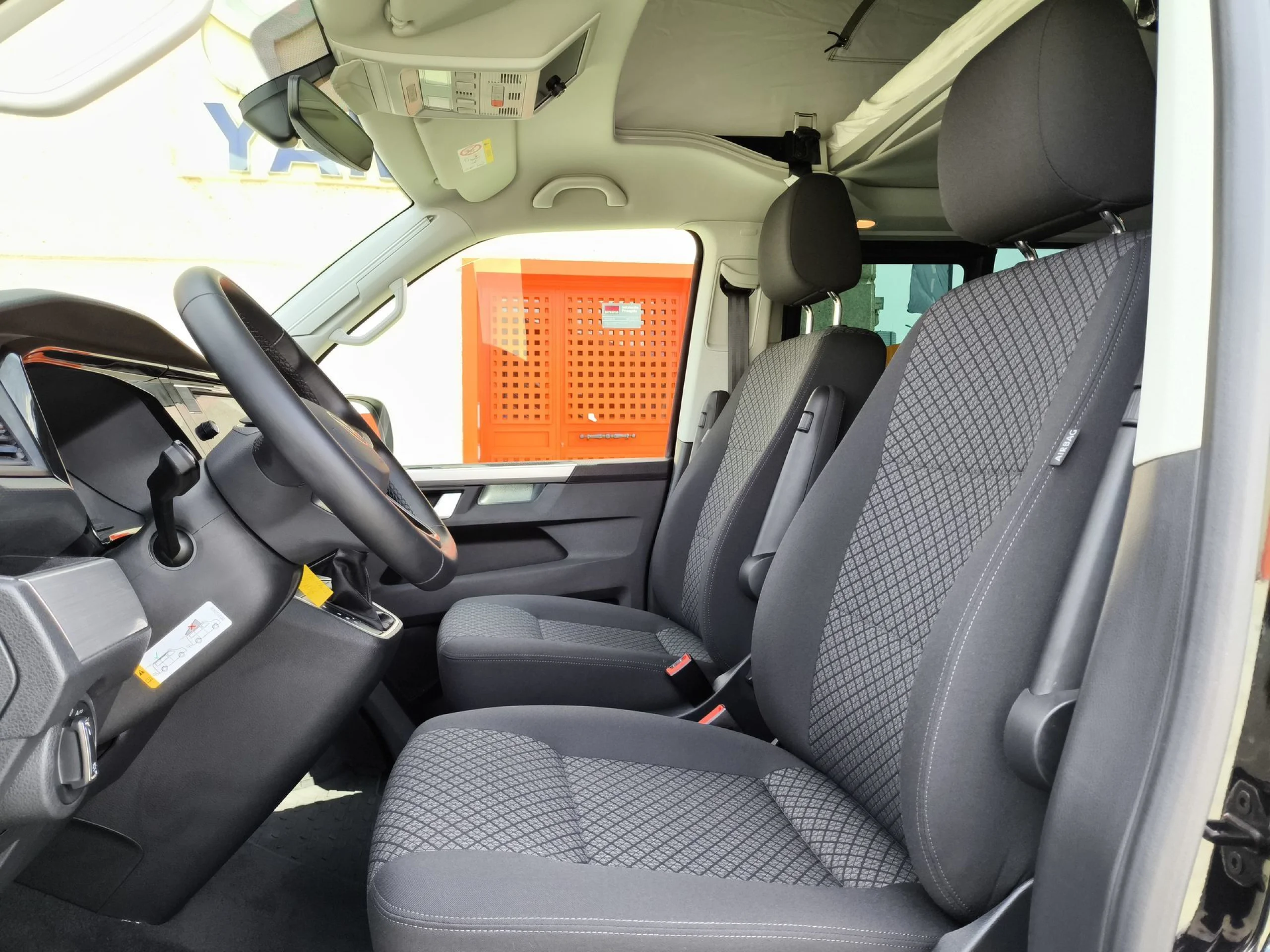 Volkswagen California Beach Tour 2.0 TDI BMT 110 KW (150 CV) DSG - Foto 8