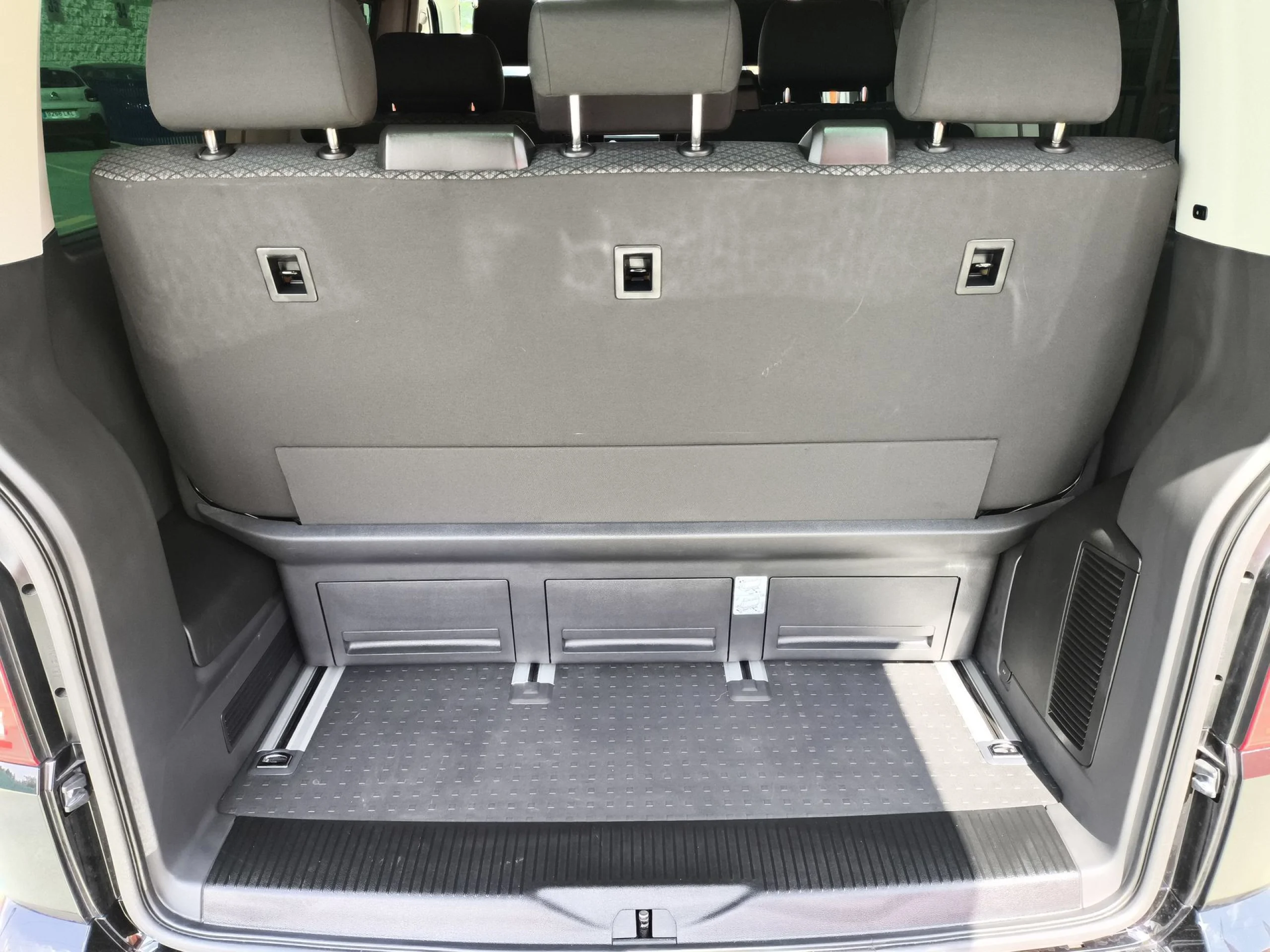 Volkswagen California Beach Tour 2.0 TDI BMT 110 KW (150 CV) DSG - Foto 30