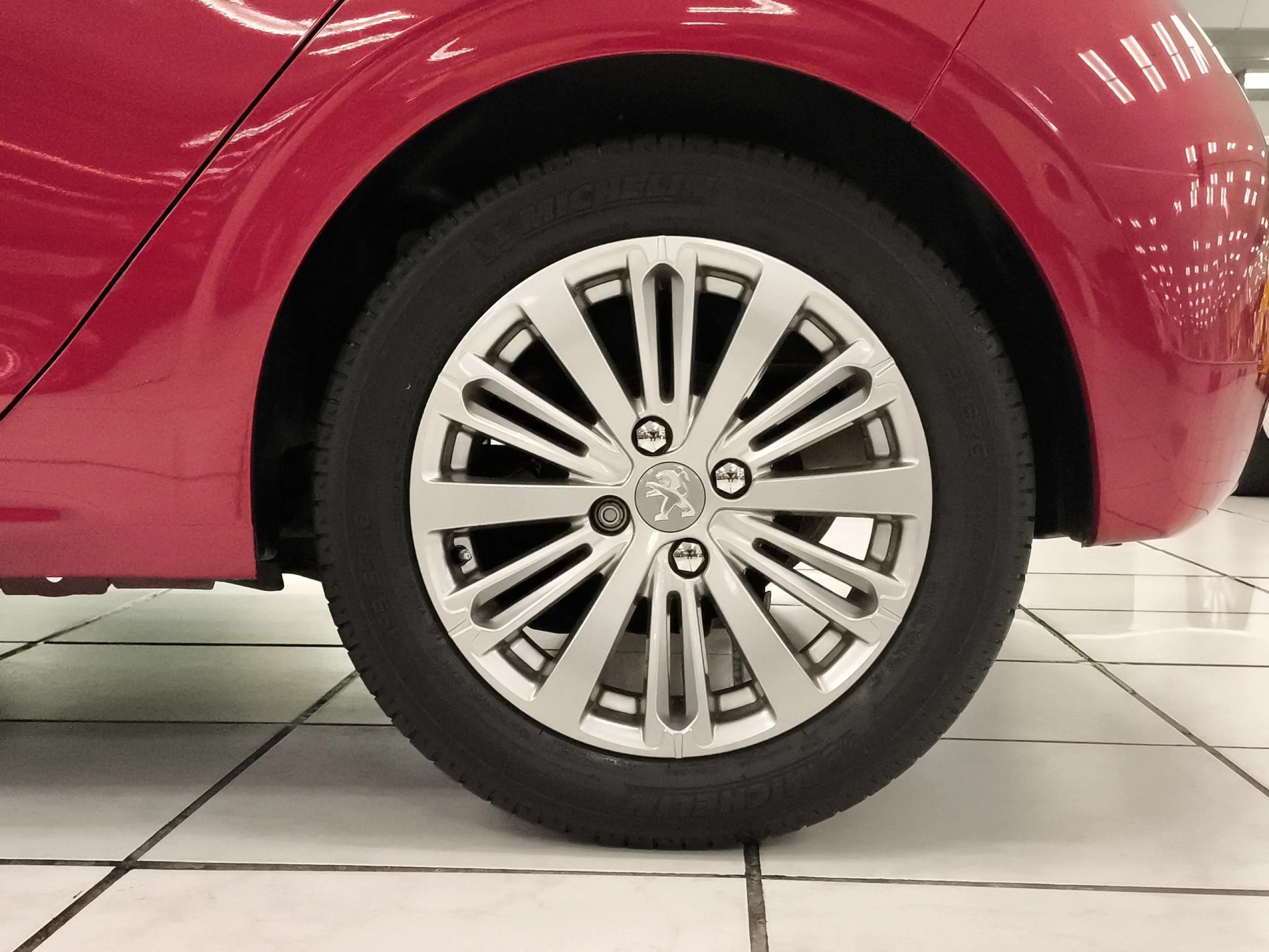 Peugeot 208 PureTech 82 Style 60 kW (82 CV) - Foto 7