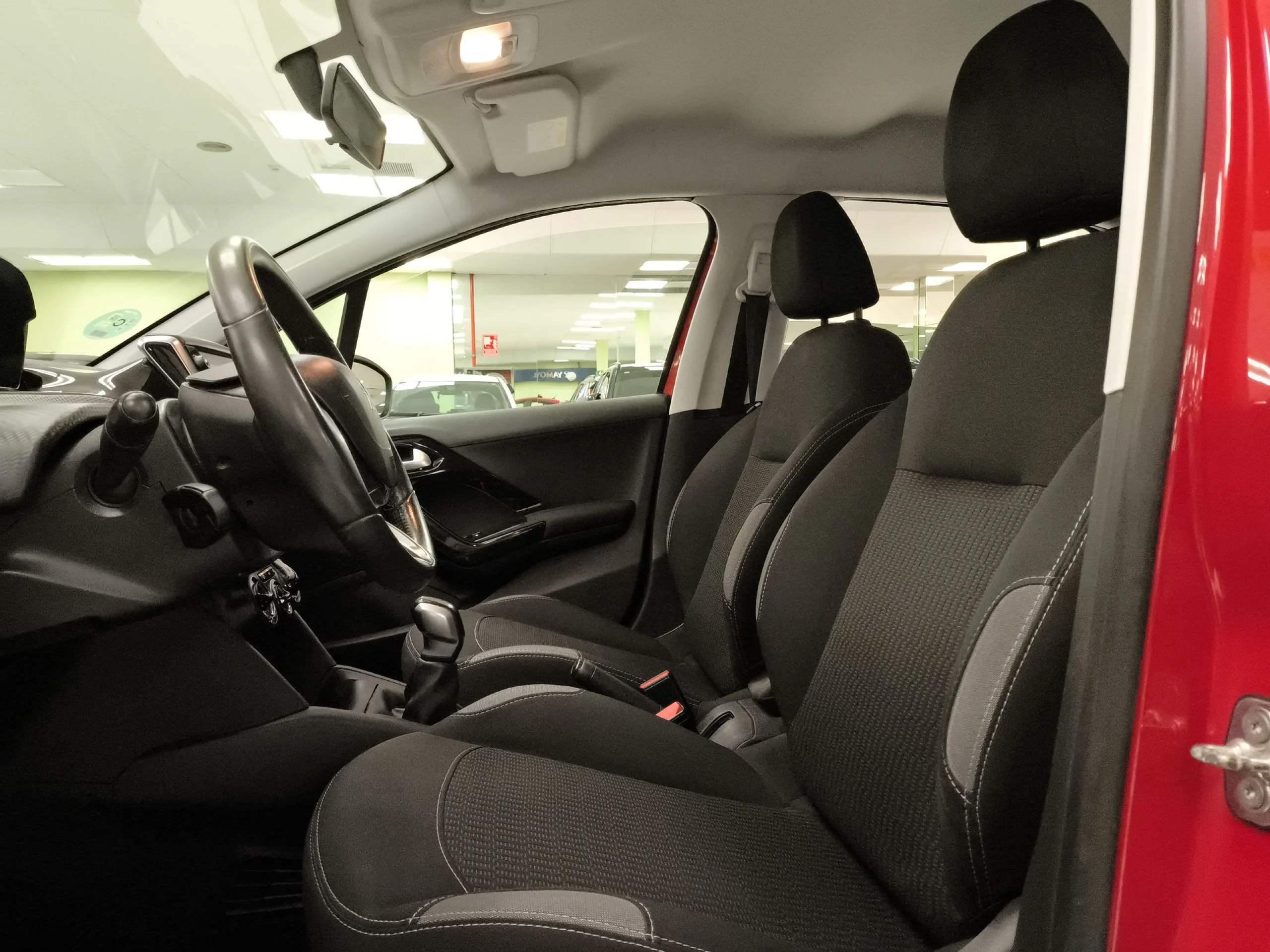 Peugeot 208 PureTech 82 Style 60 kW (82 CV) - Foto 8