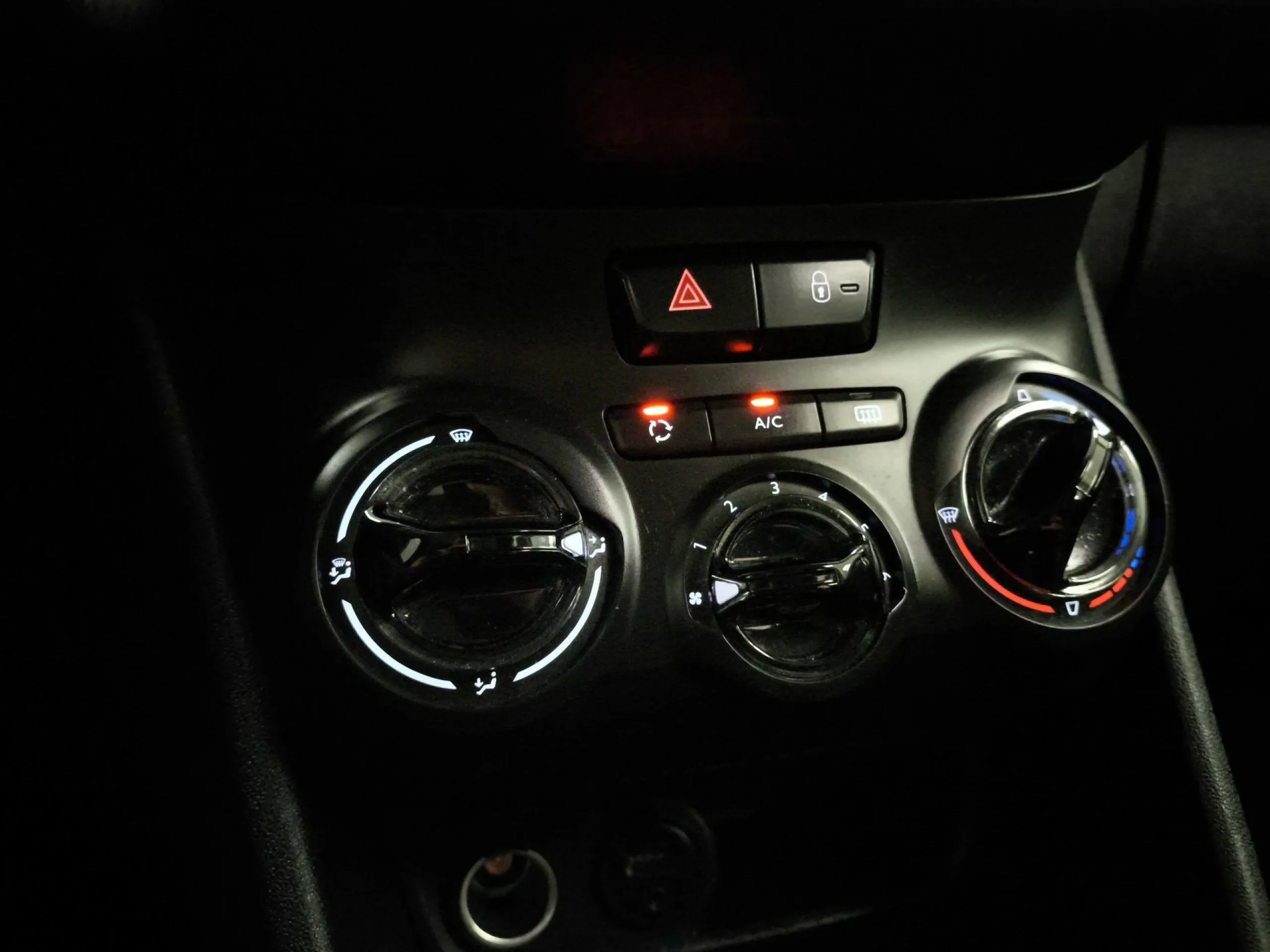 Peugeot 208 PureTech 82 Style 60 kW (82 CV) - Foto 21