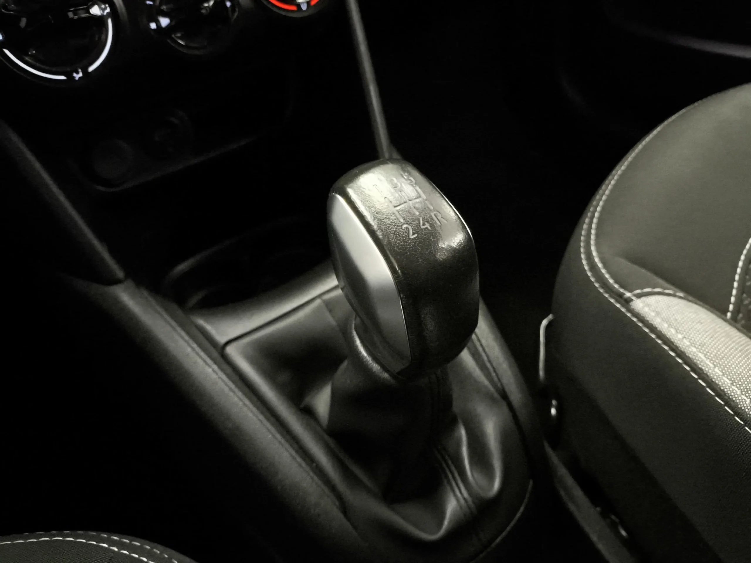 Peugeot 208 PureTech 82 Style 60 kW (82 CV) - Foto 22