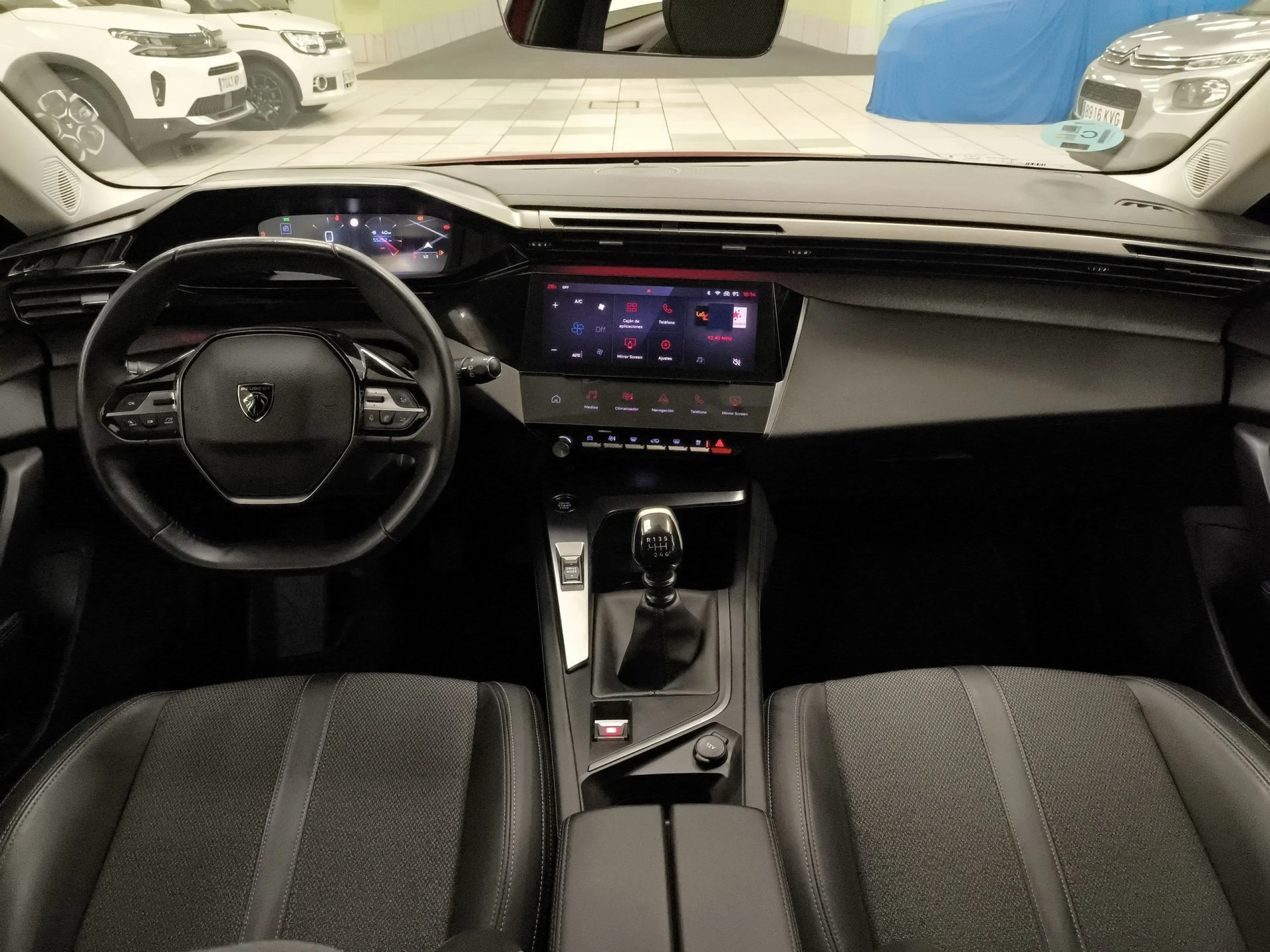 Peugeot 308 PureTech 130 SANDS Allure Pack 96 kW (130 CV) - Foto 11