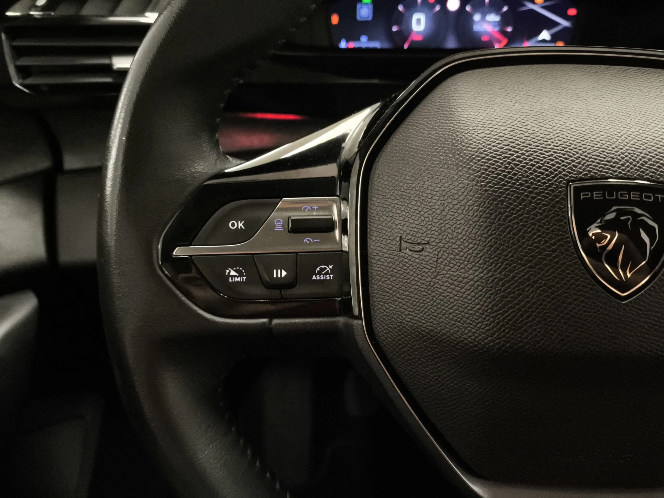 Peugeot 308 PureTech 130 SANDS Allure Pack 96 kW (130 CV) - Foto 13