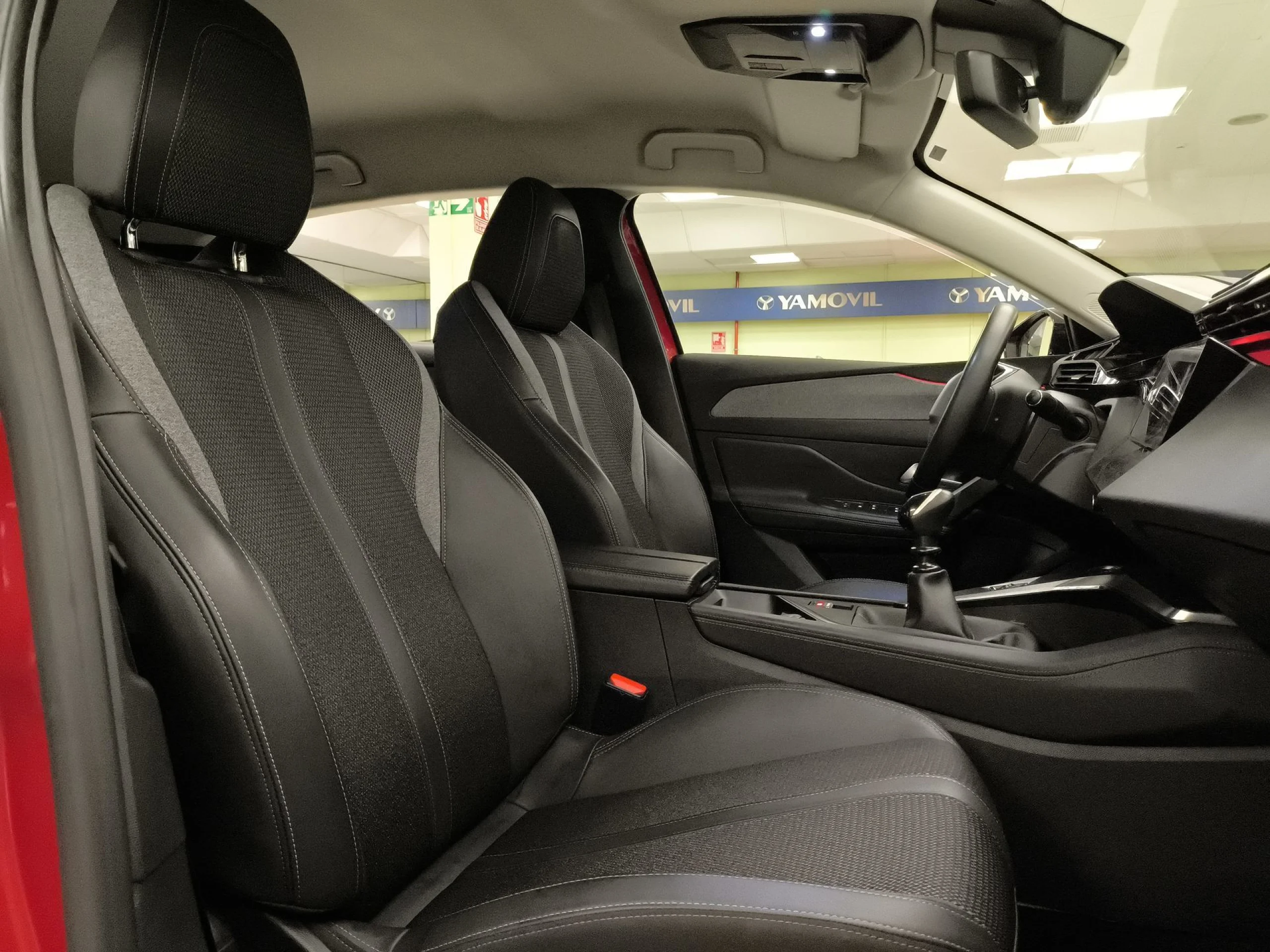 Peugeot 308 PureTech 130 SANDS Allure Pack 96 kW (130 CV) - Foto 30