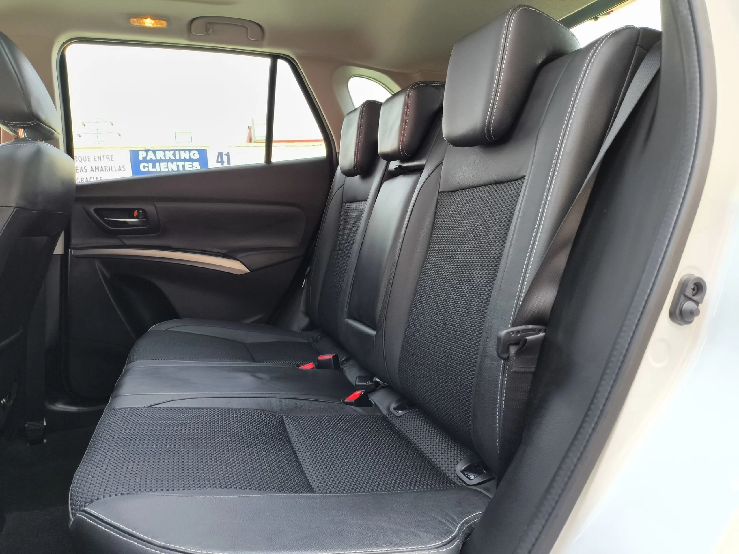Suzuki S-Cross 1.4T Mild Hybrid S3 95 kW (129 CV) - Foto 28