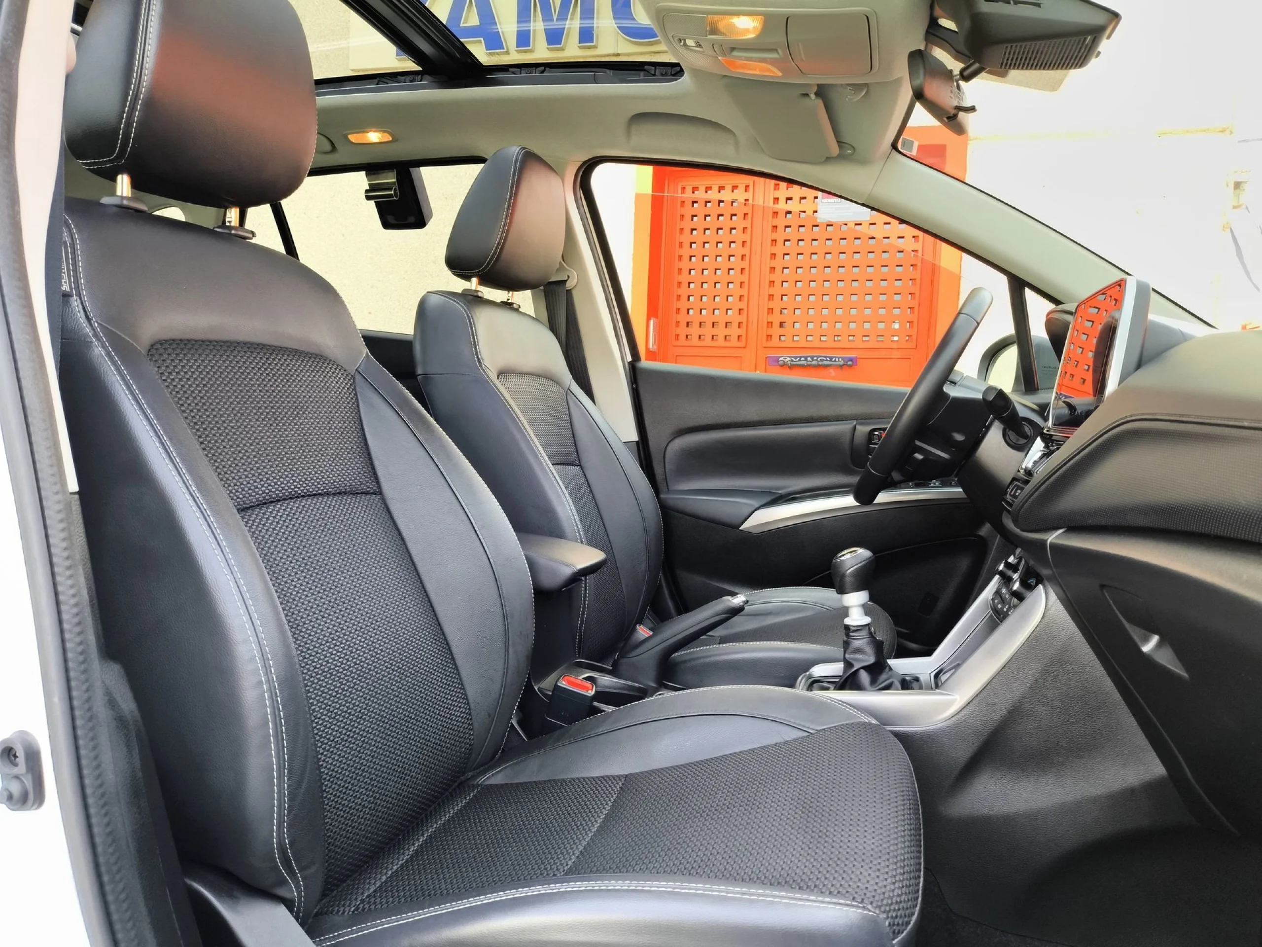 Suzuki S-Cross 1.4T Mild Hybrid S3 95 kW (129 CV) - Foto 31