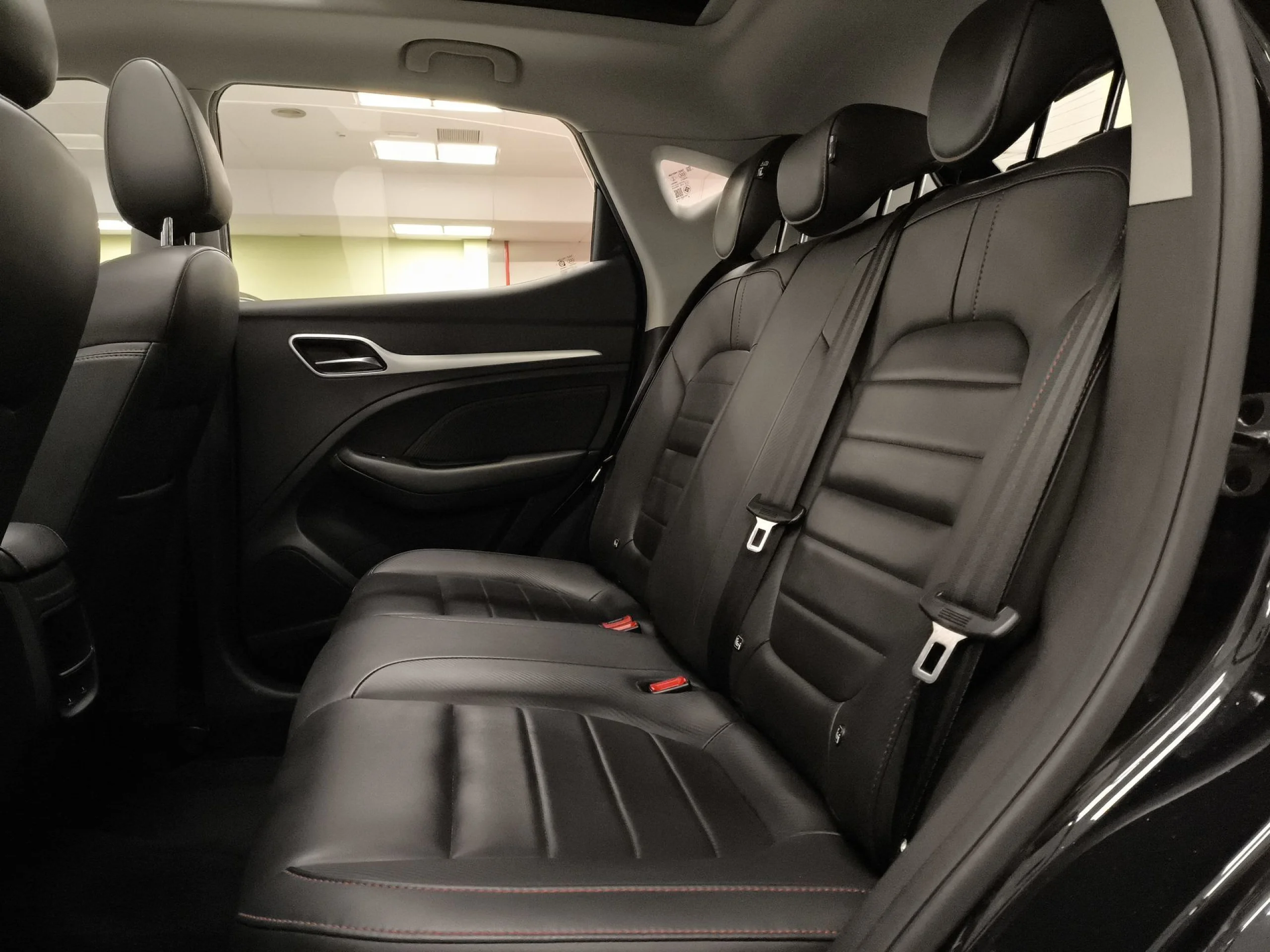 MG ZS 1.0T Luxury 82 kW (111 CV) - Foto 20