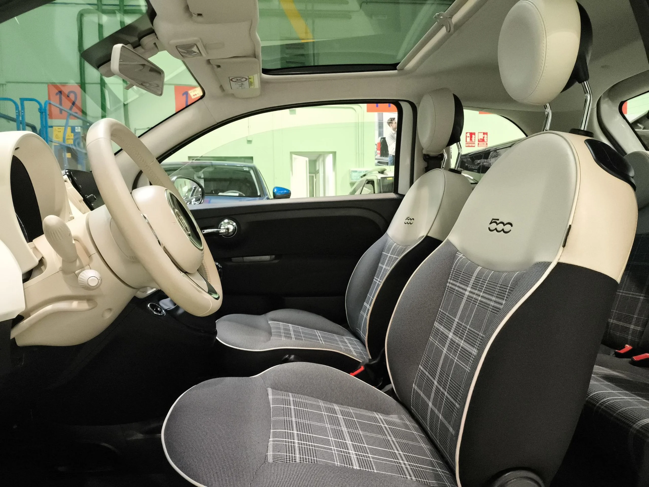 Fiat 500 1.0 6v GSE Lounge 51 kW (70 CV) - Foto 11