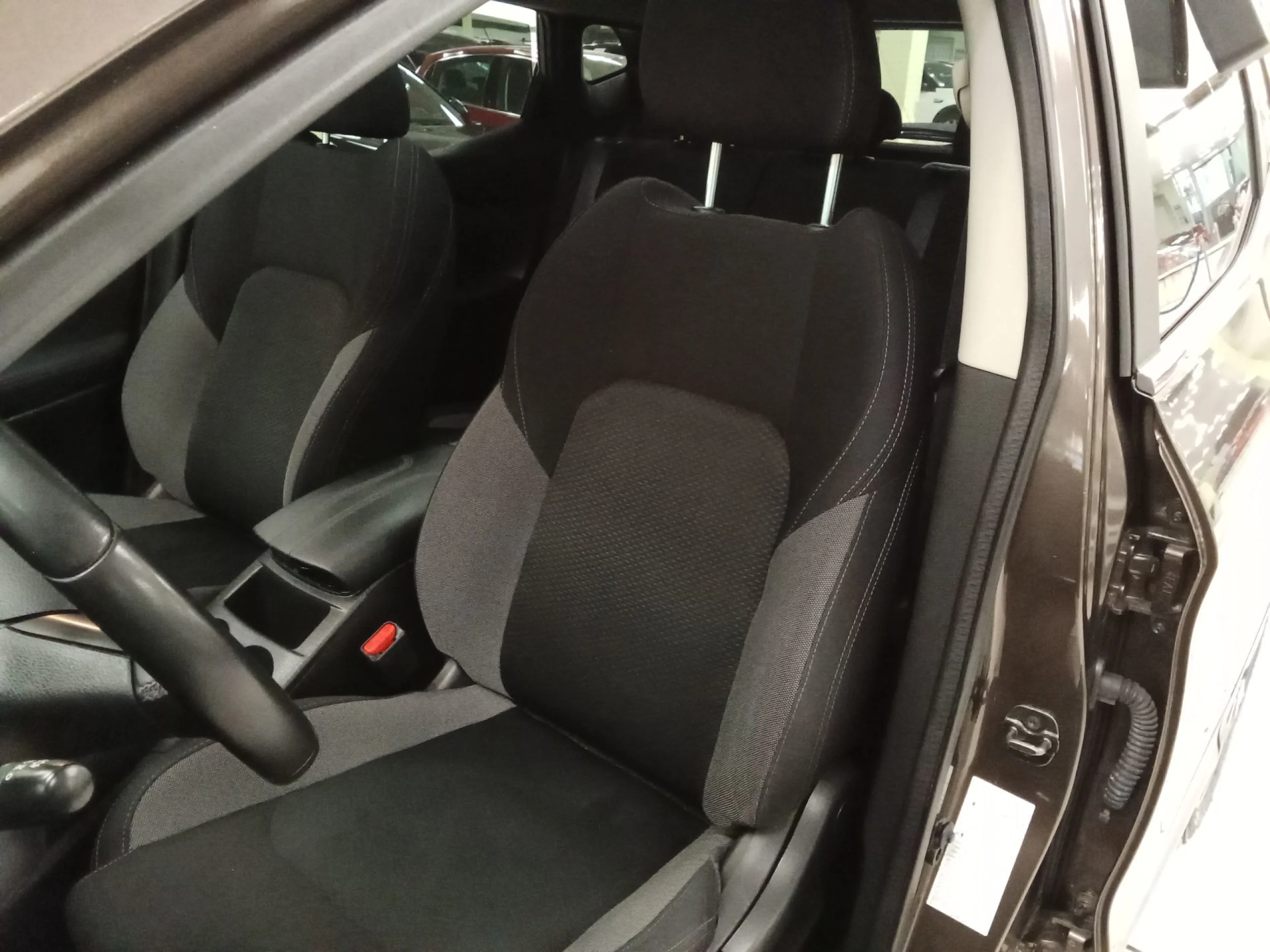 Nissan Qashqai DIG-T 140 N-Connecta 4x2 103 kW (140 CV) - Foto 8