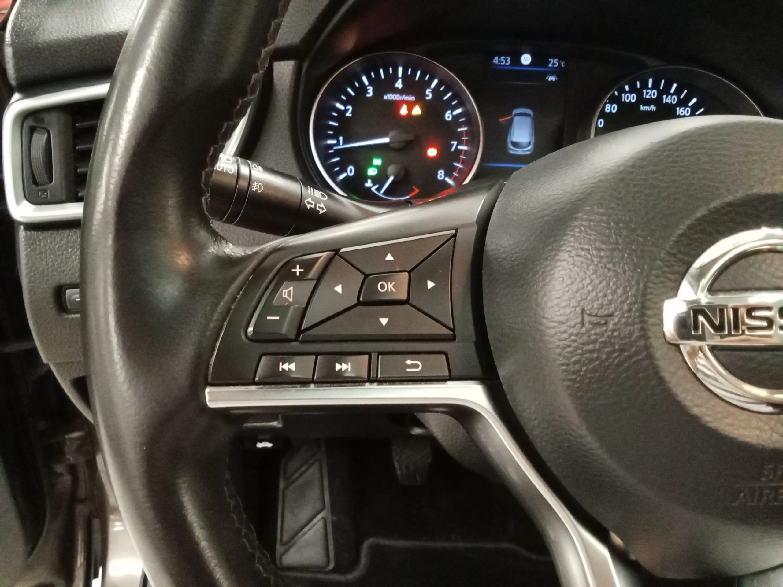 Nissan Qashqai DIG-T 140 N-Connecta 4x2 103 kW (140 CV) - Foto 14