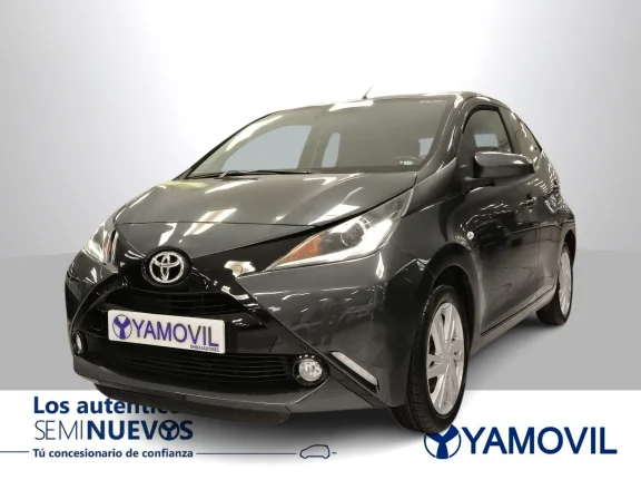 Toyota Aygo 1.0 70 x-play 51 kW (69 CV)