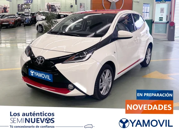 Toyota Aygo 1.0 70 x-play 51 kW (69 CV)
