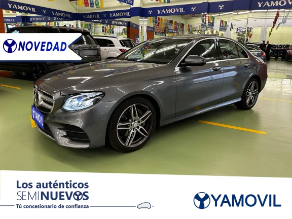 Mercedes-Benz E 220 AMG LINE 4P