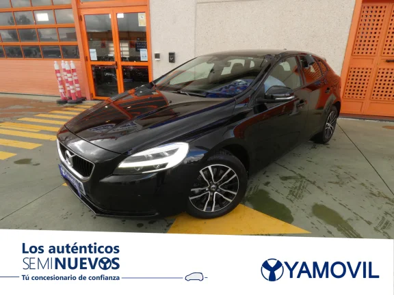 Volvo V40 D3 2.0 MOMENTUM