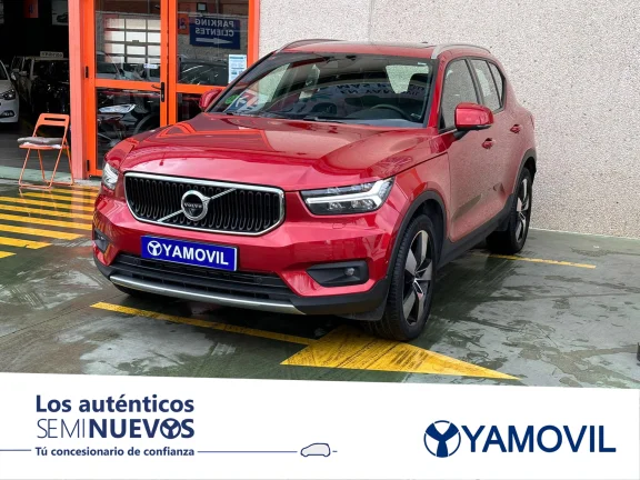 Volvo XC 40 D4 4X4 MOMENTUM PACK TECHO+CUERO+NAVEGADOR 5P