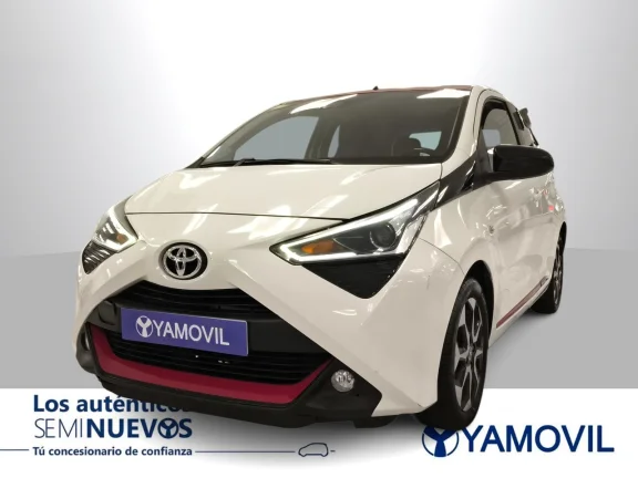 Toyota Aygo 1.0 70 x-play 51 kW (69 CV)