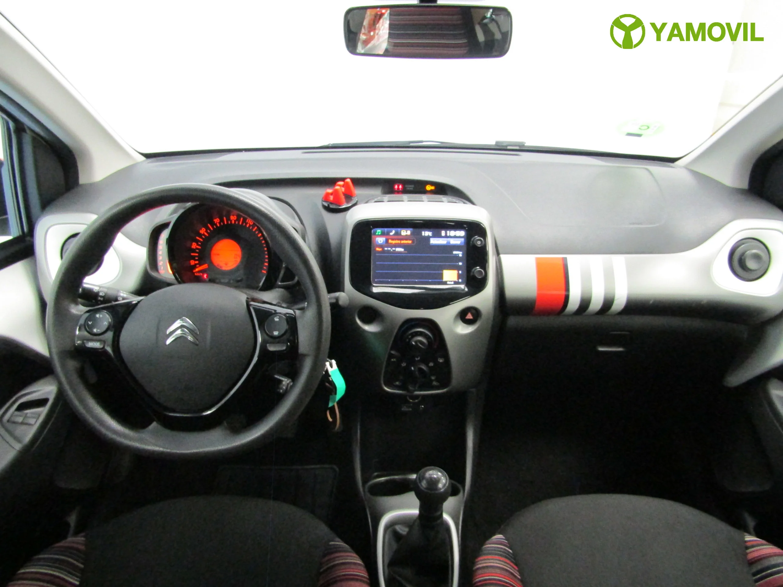 Citroen C1 PURETECH 82CV FEEL EDITION - Foto 4