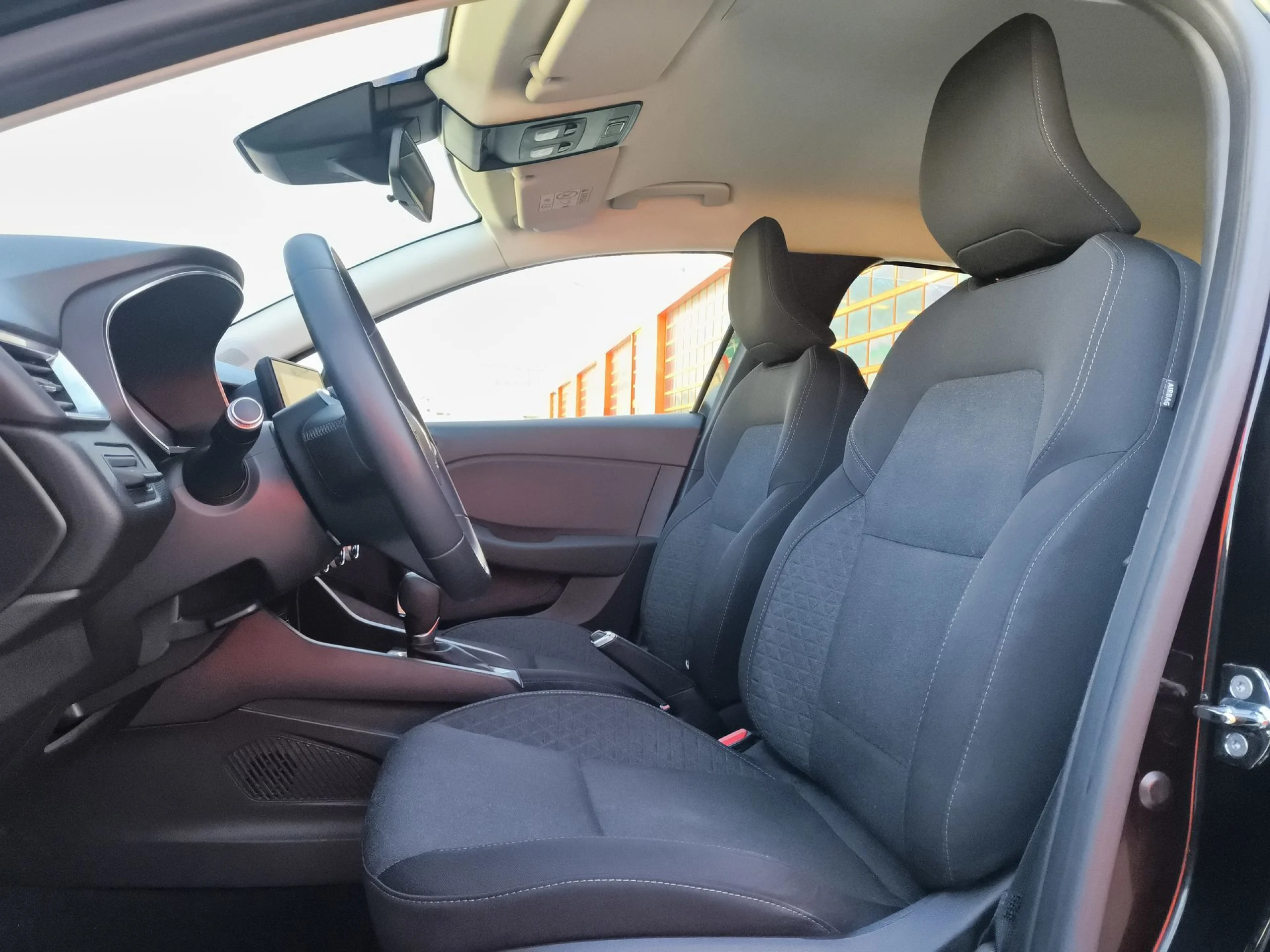 Renault Clio Zen E-Tech Híbrido 103 kW (140 CV) - Foto 8