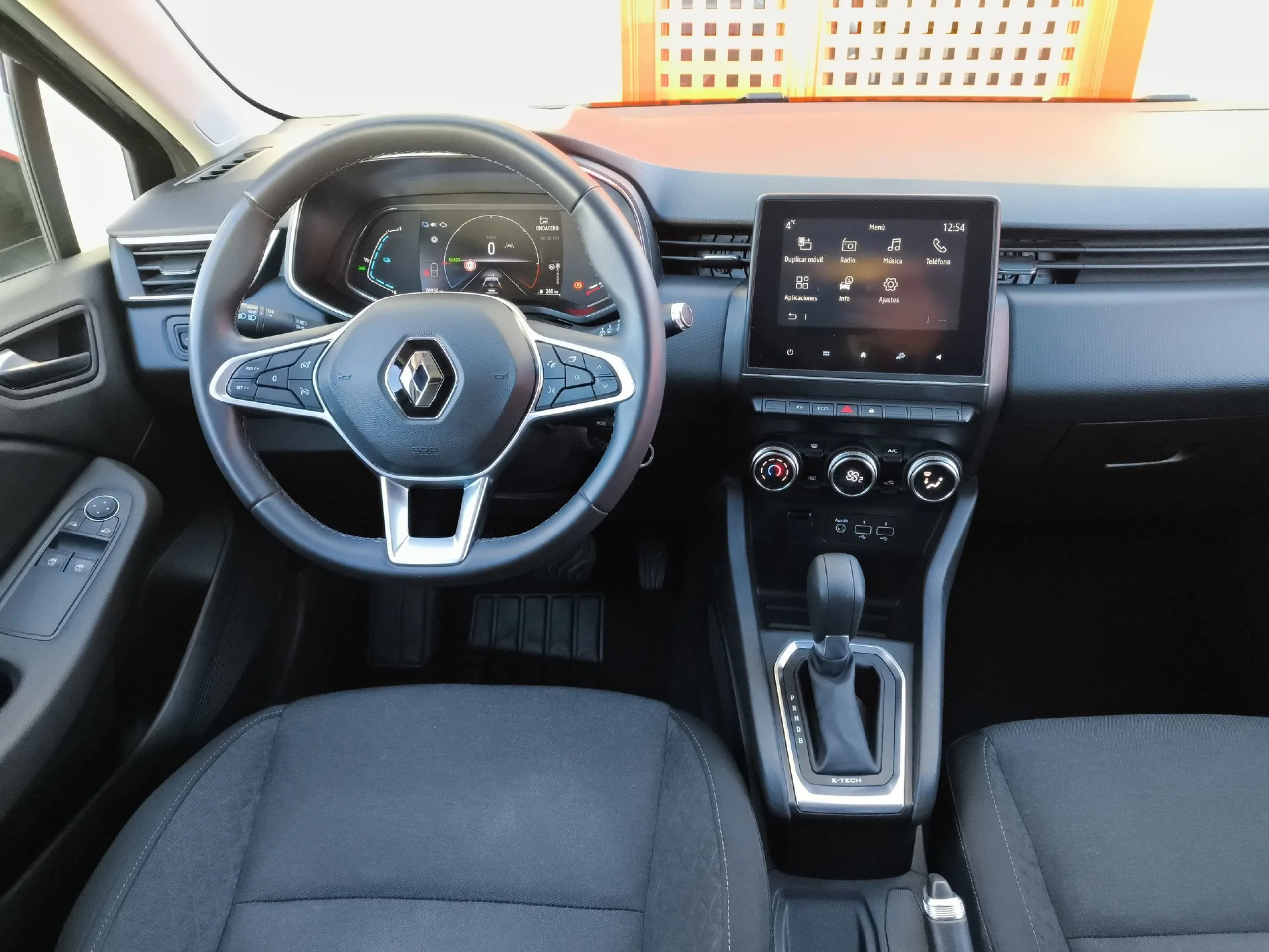 Renault Clio Zen E-Tech Híbrido 103 kW (140 CV) - Foto 16