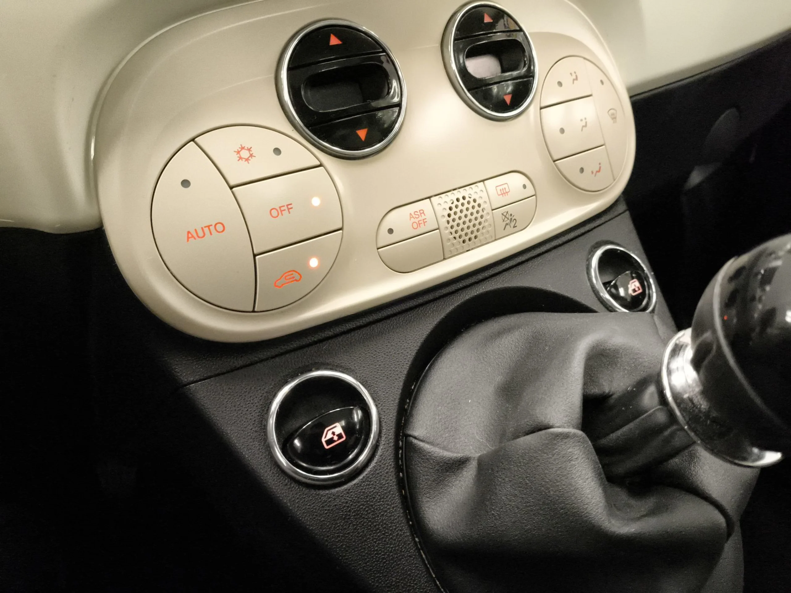 Fiat 500 1.2 8v Lounge 51 kW (69 CV) - Foto 10