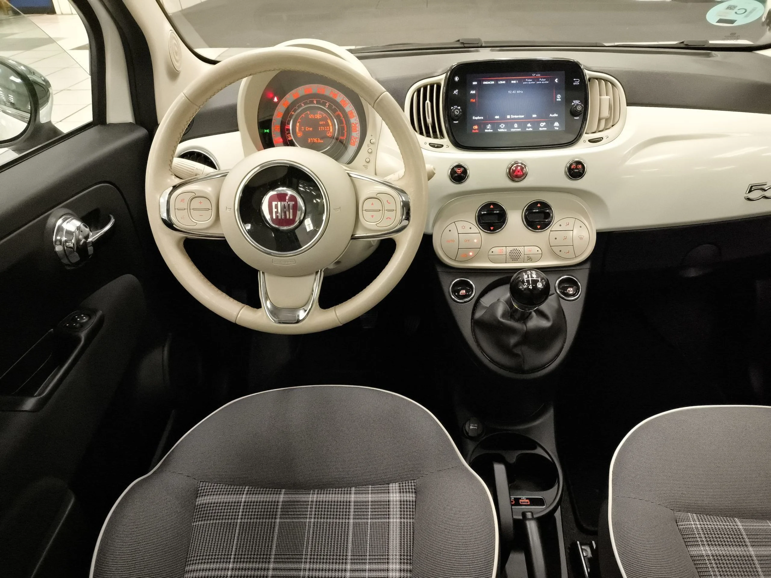 Fiat 500 1.2 8v Lounge 51 kW (69 CV) - Foto 16