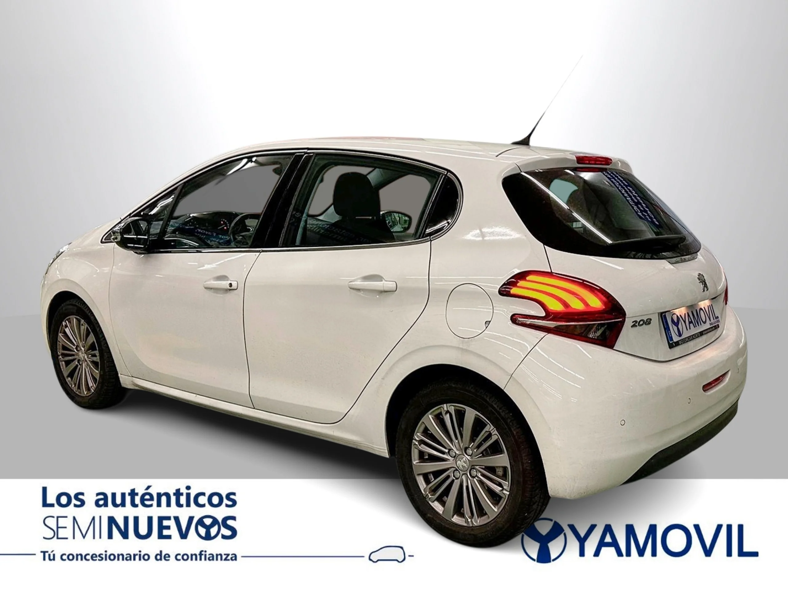 Peugeot 208 1.2L PureTech Allure  81 kW (110 CV) - Foto 4