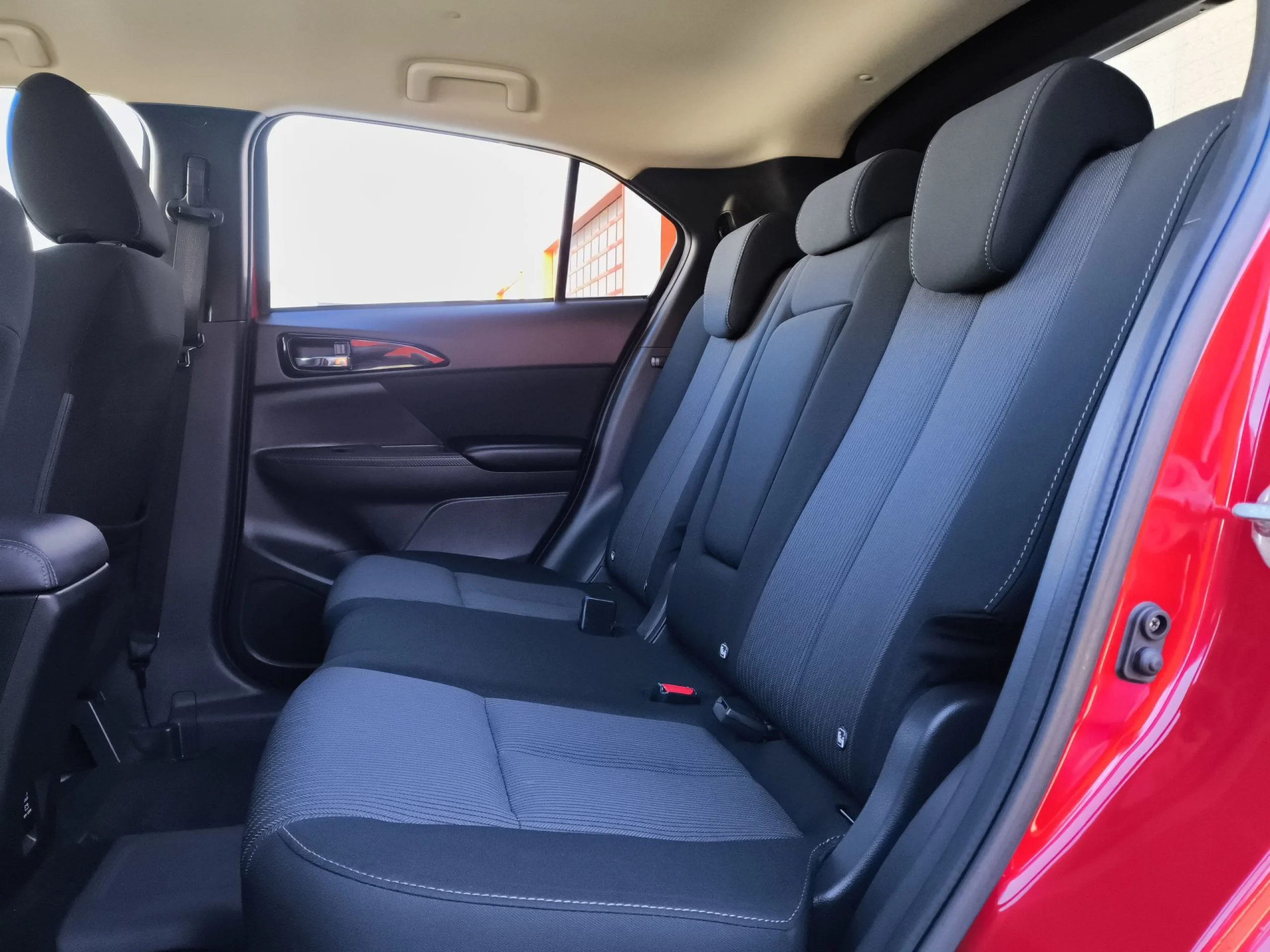 Mitsubishi Eclipse Cross 2.4 PHEV Motion 4WD Auto 138 kW (188 CV) - Foto 18