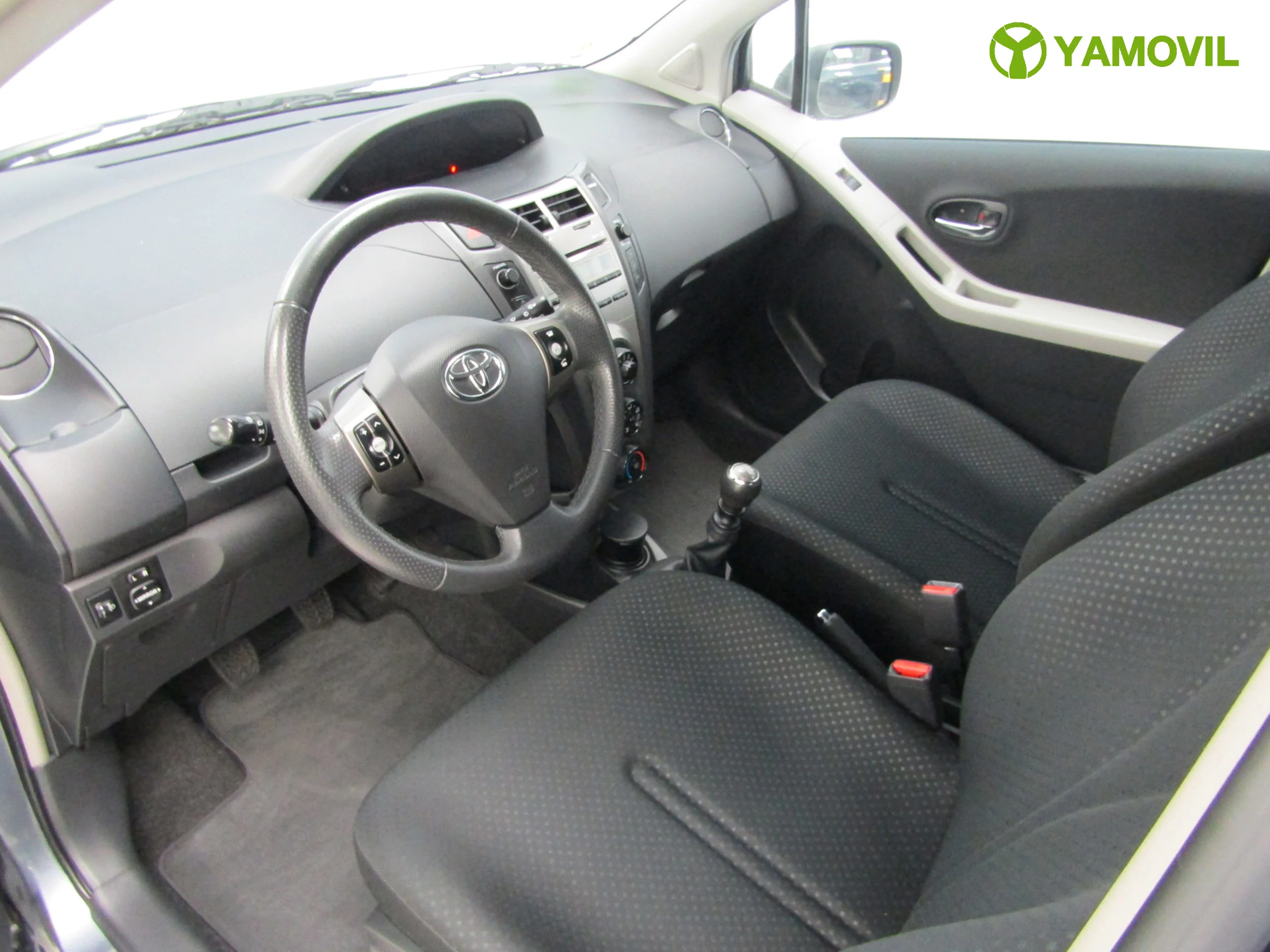 Toyota Yaris 1.4VVTI TS 100CV - Foto 14