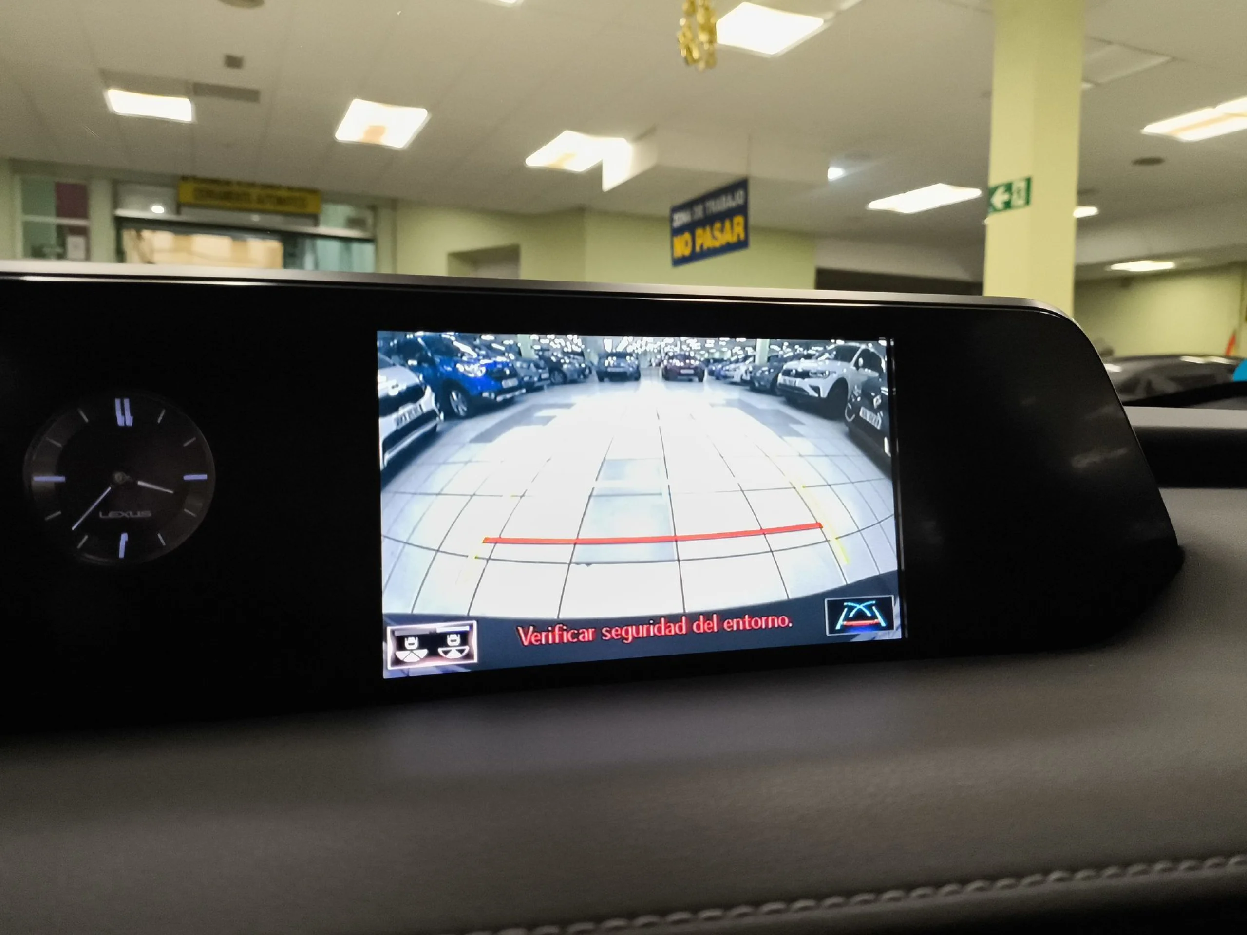 Lexus Ux 250h Executive 135 kW (184 CV) - Foto 17