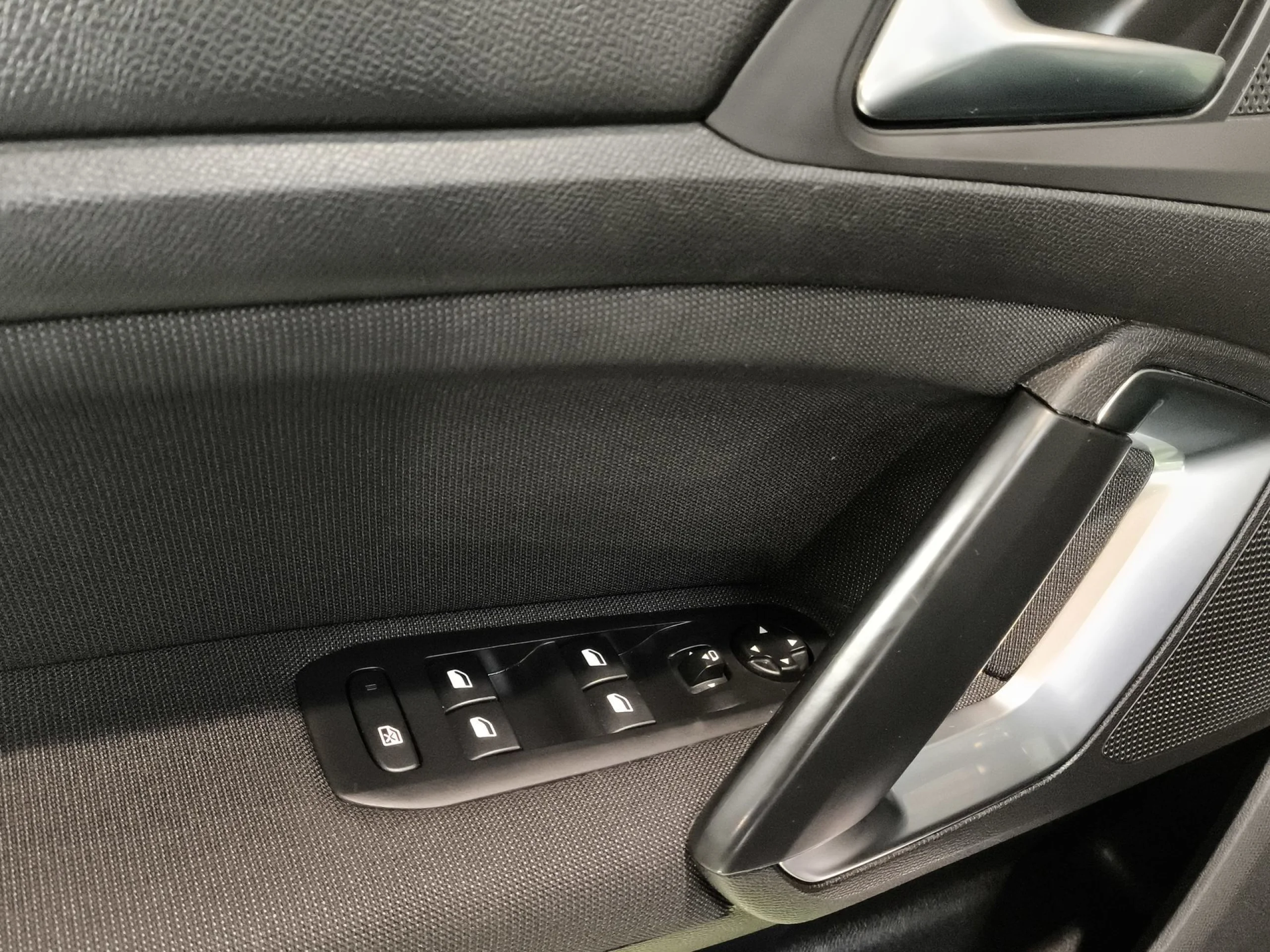 Peugeot 308 SW 1.2 PureTech SANDS Allure 96 kW (130 CV) - Foto 10