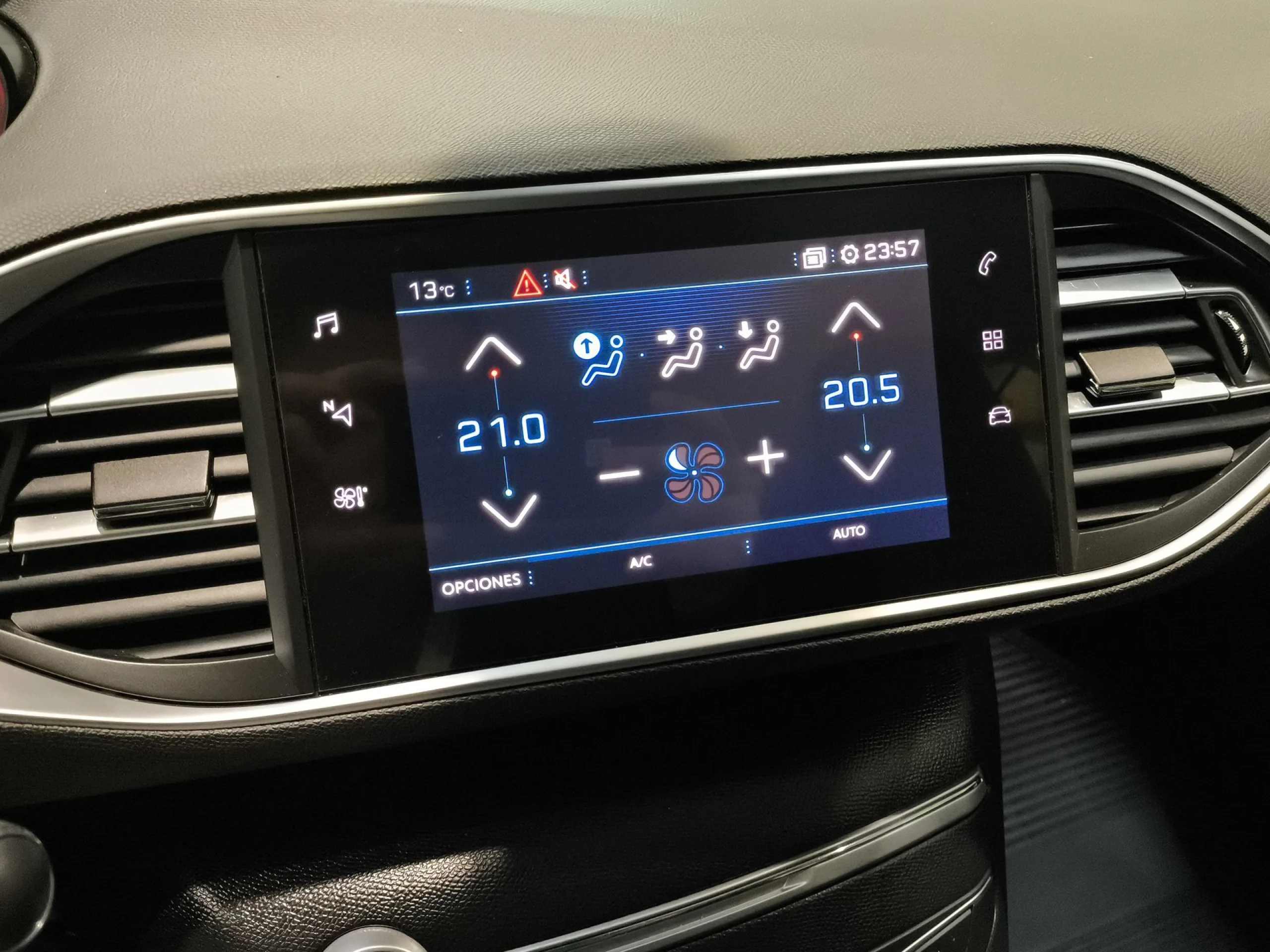 Peugeot 308 SW 1.2 PureTech SANDS Allure 96 kW (130 CV) - Foto 15