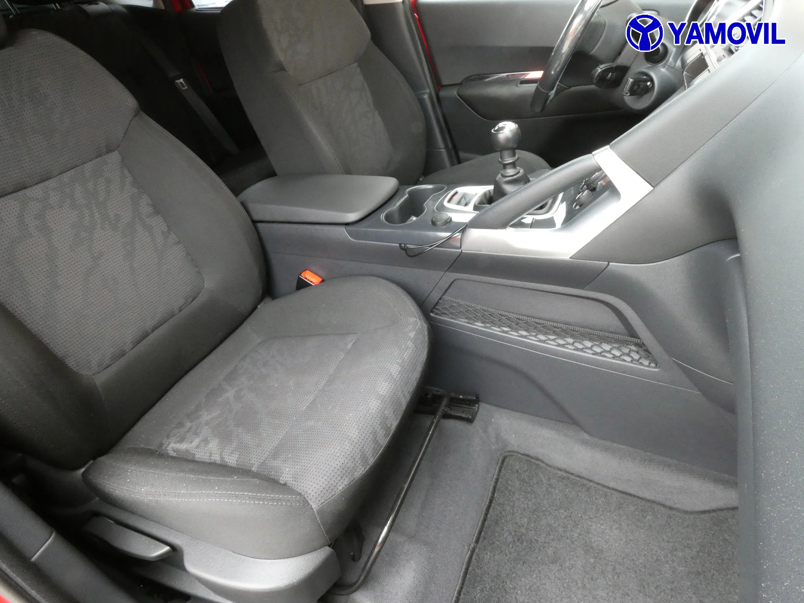 Peugeot 3008 1.6 HDI PREMIUM 5P - Foto 17