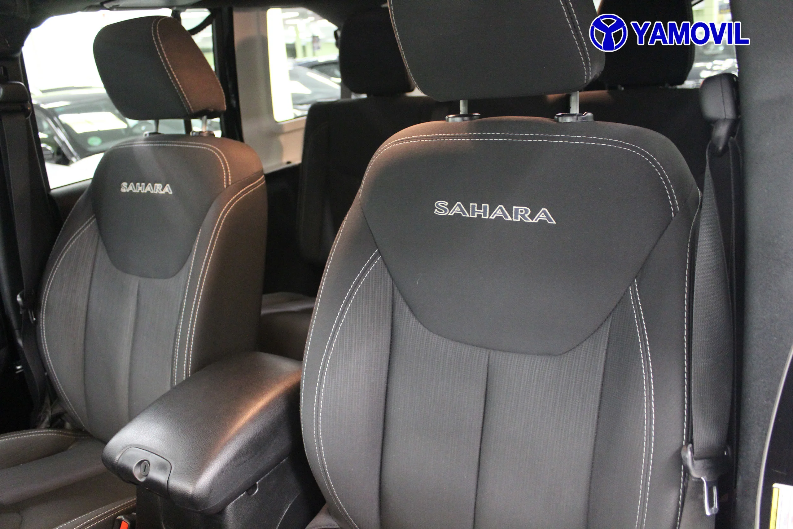Jeep Wrangler unlimited 2.8 CRD Sahara Auto 147 kW (200 CV) - Foto 13