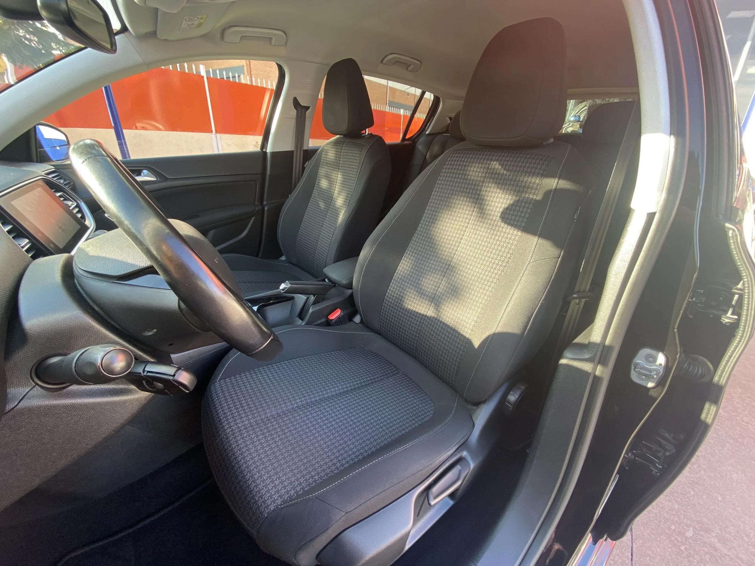 Peugeot 308 PureTech 130 SANDS Style 96 kW (130 CV) - Foto 8