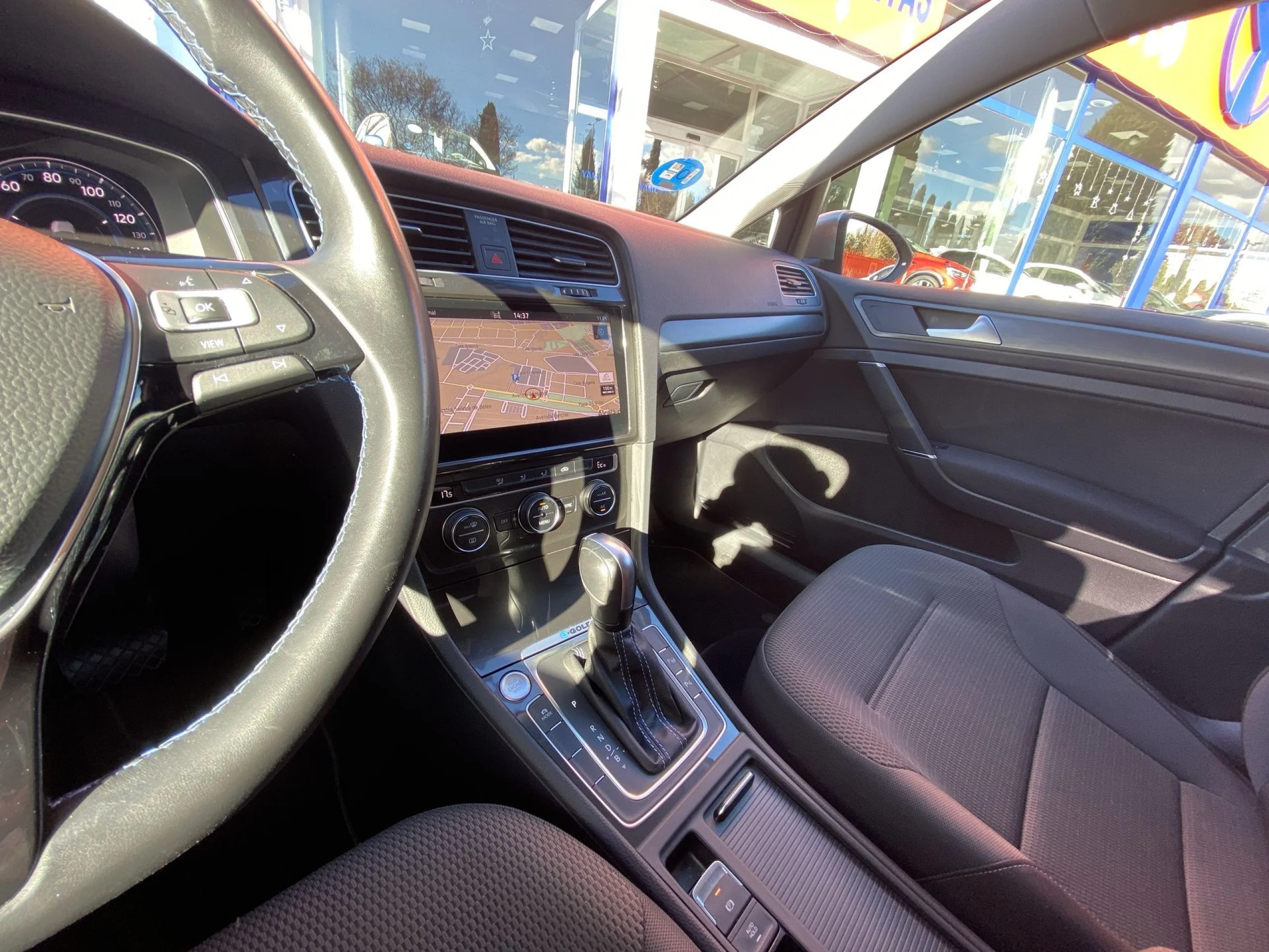 Volkswagen E-golf ePower 100 kW (136 CV) - Foto 18