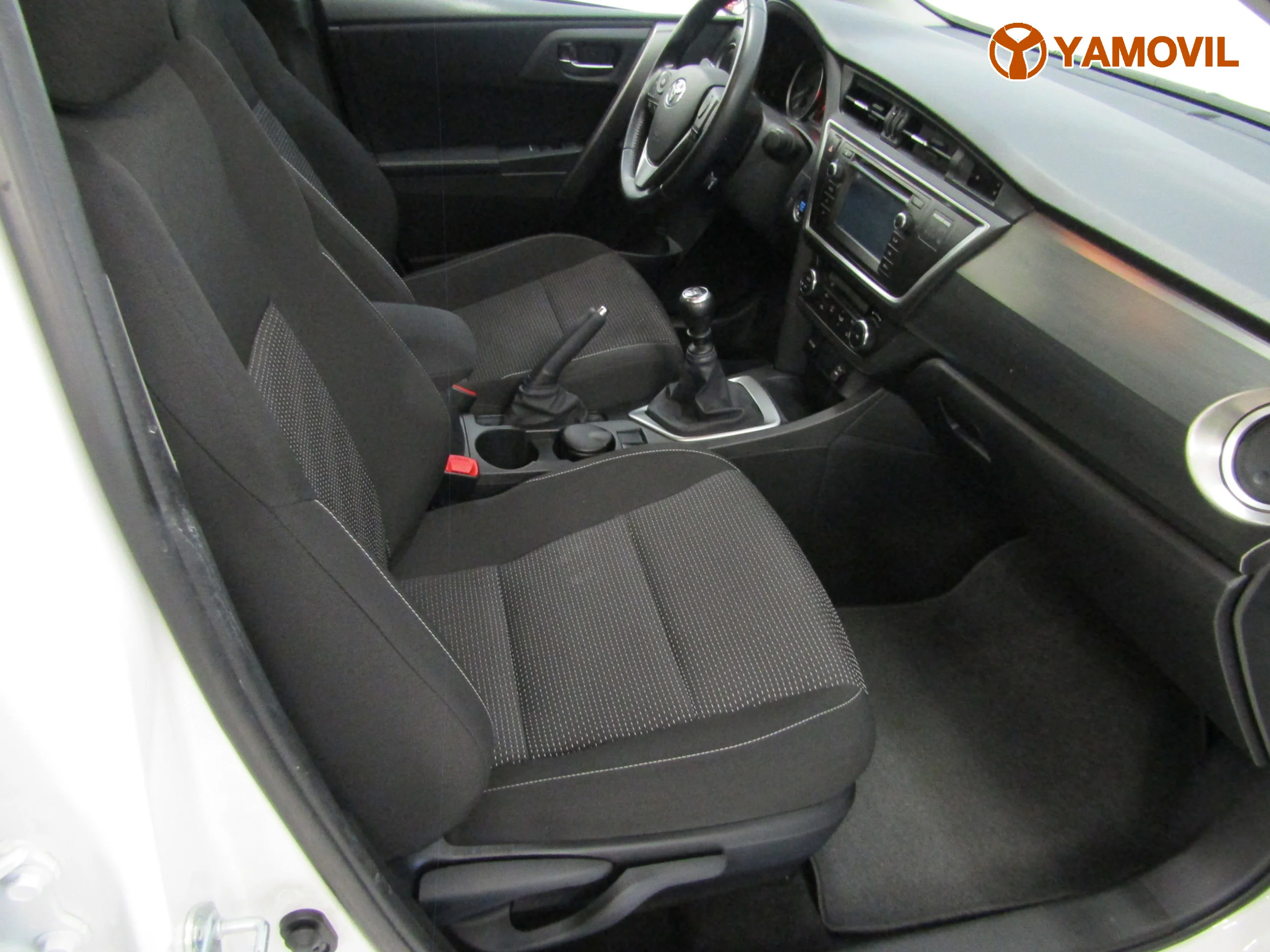 Toyota Auris 120D ACTIVE TOURING SPORTS  - Foto 17