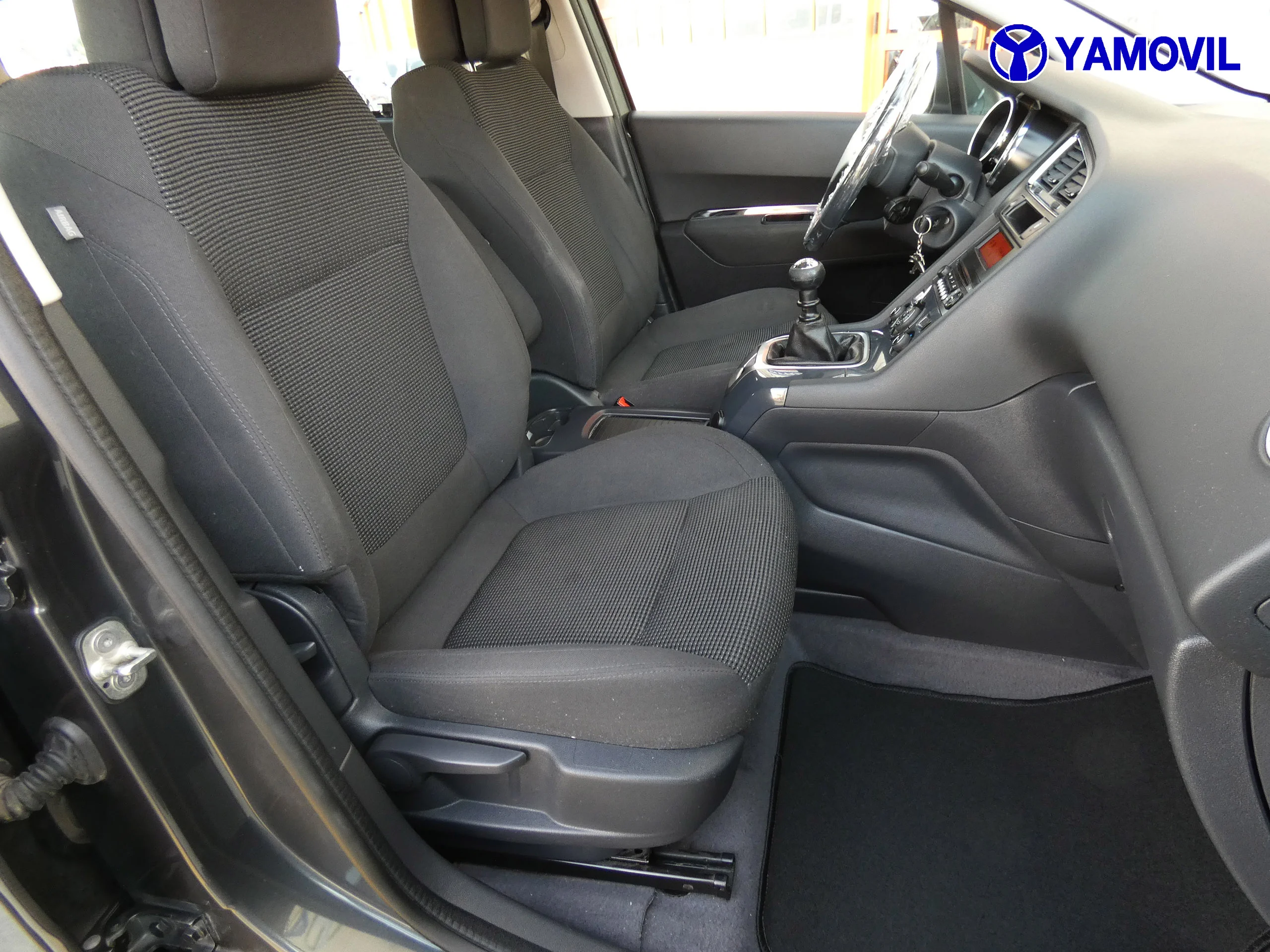 Peugeot 5008 1.6HDI ACTIVE - Foto 18