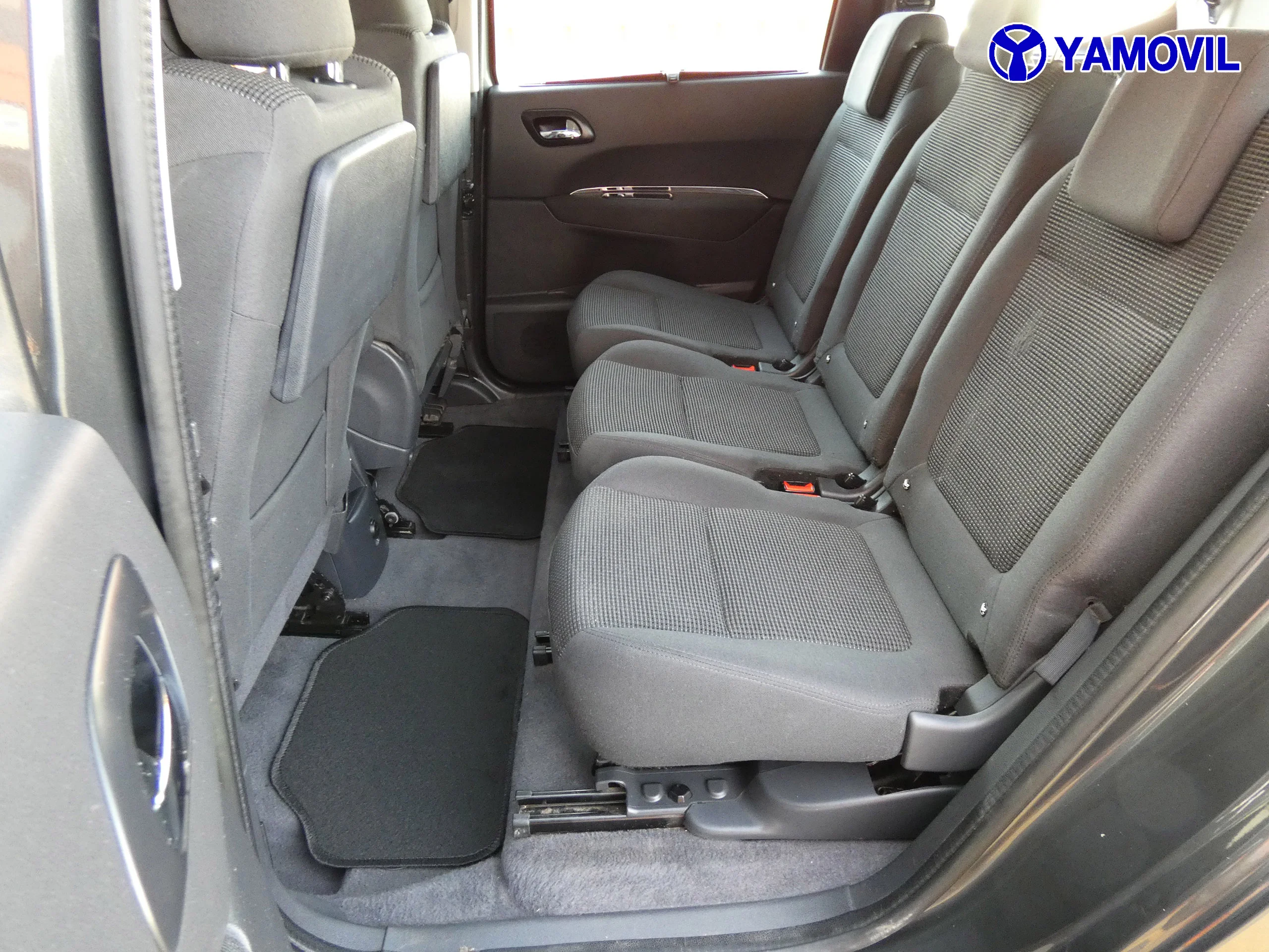 Peugeot 5008 1.6HDI ACTIVE - Foto 25