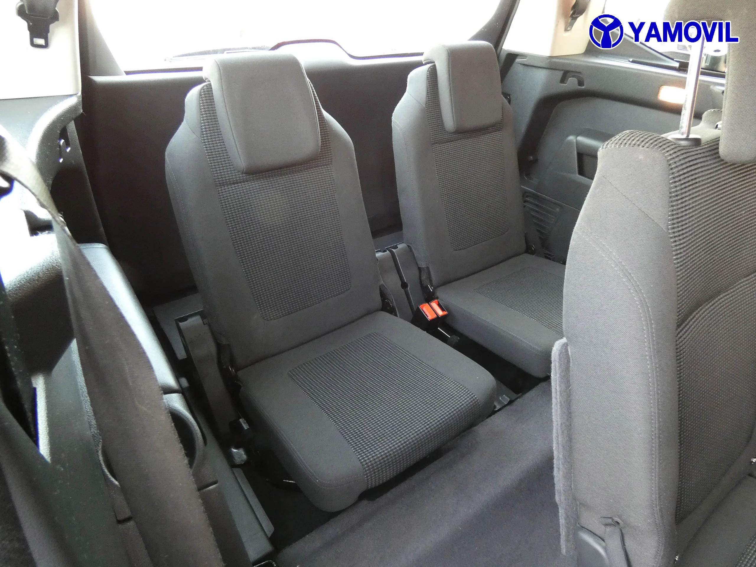 Peugeot 5008 1.6HDI ACTIVE - Foto 10