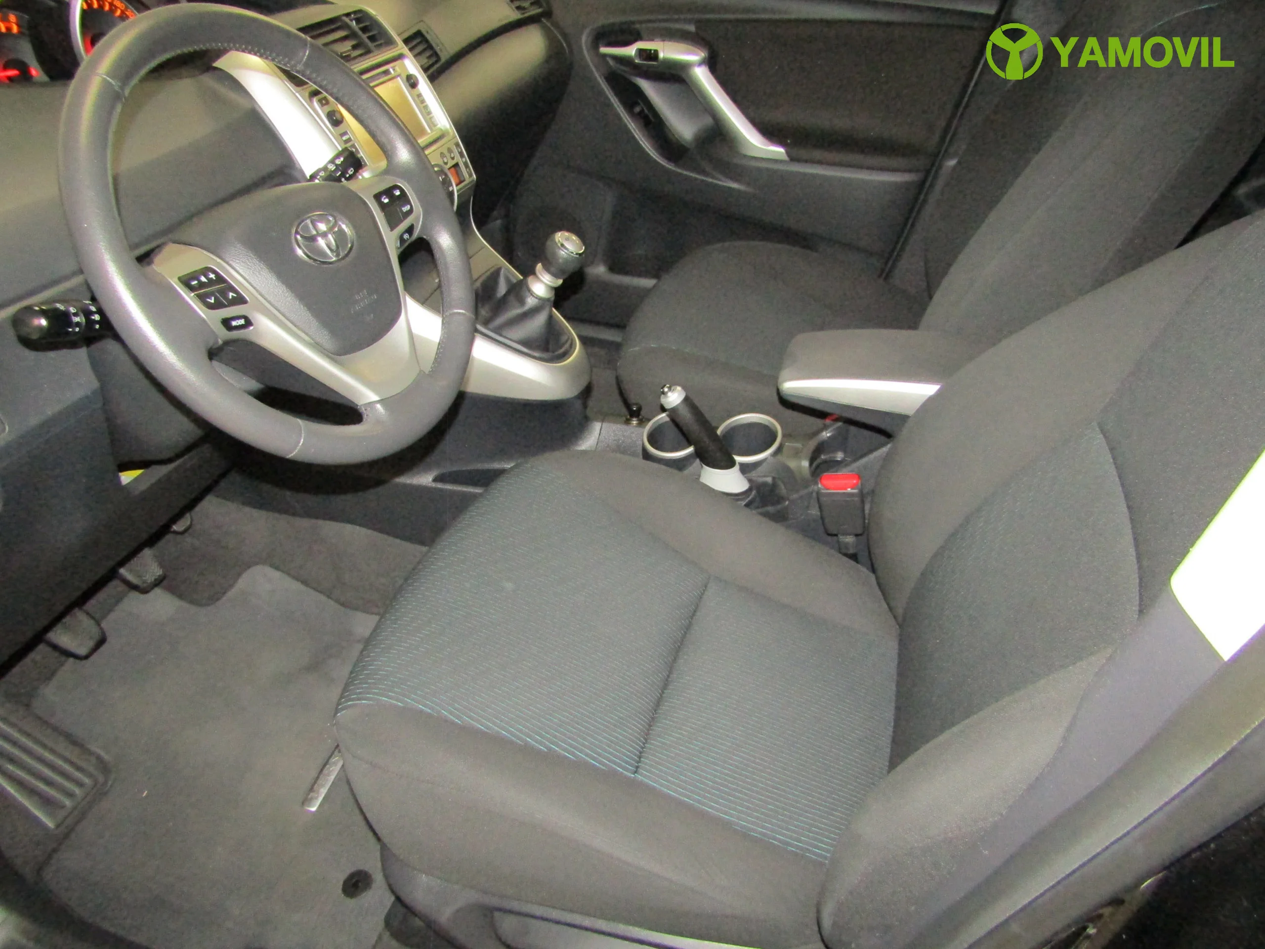 Toyota Verso 1.6 130CV ACTIVE - Foto 14