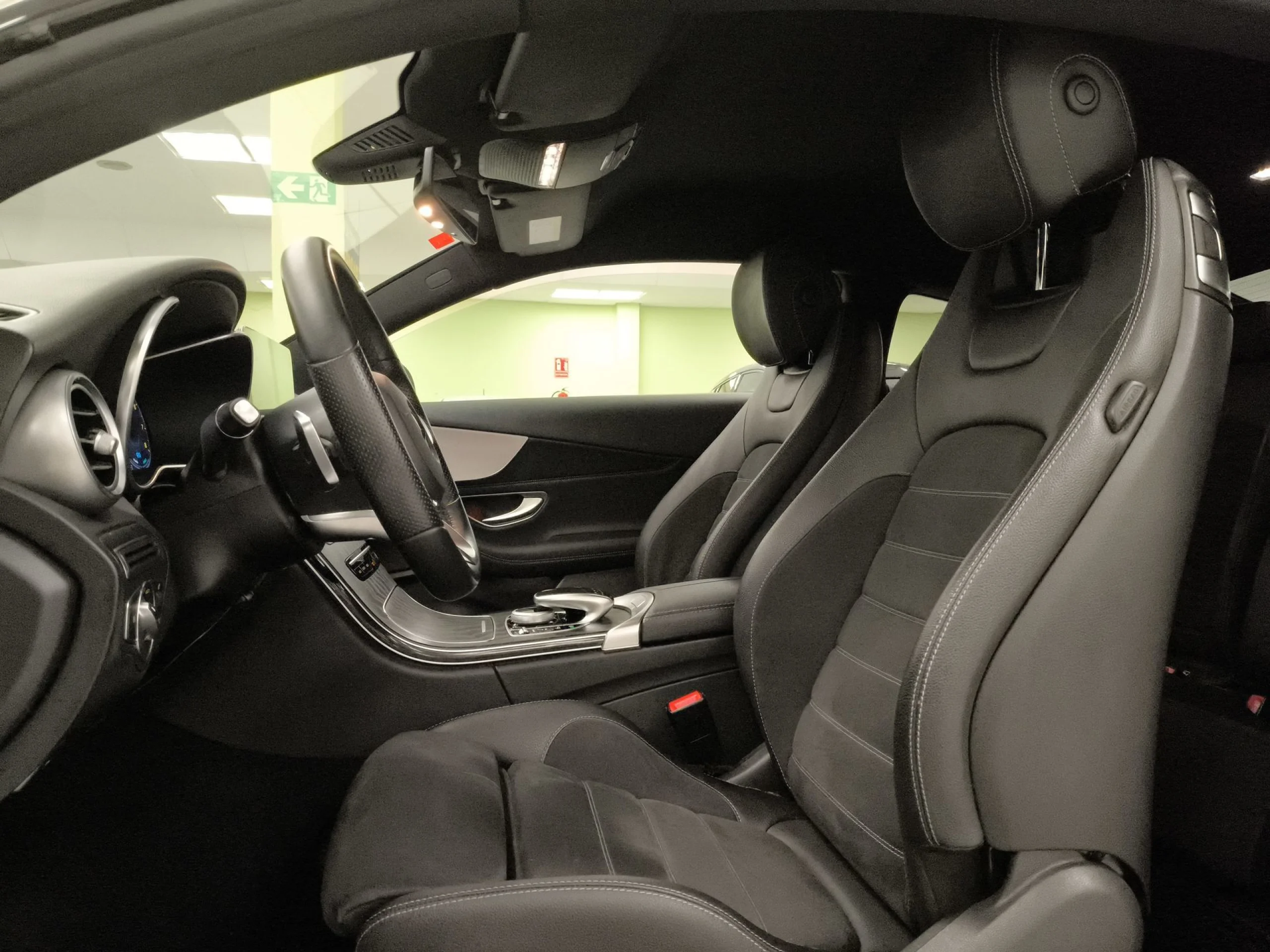 Mercedes-Benz Clase C C 200 Coupe 135 kW (184 CV) - Foto 8