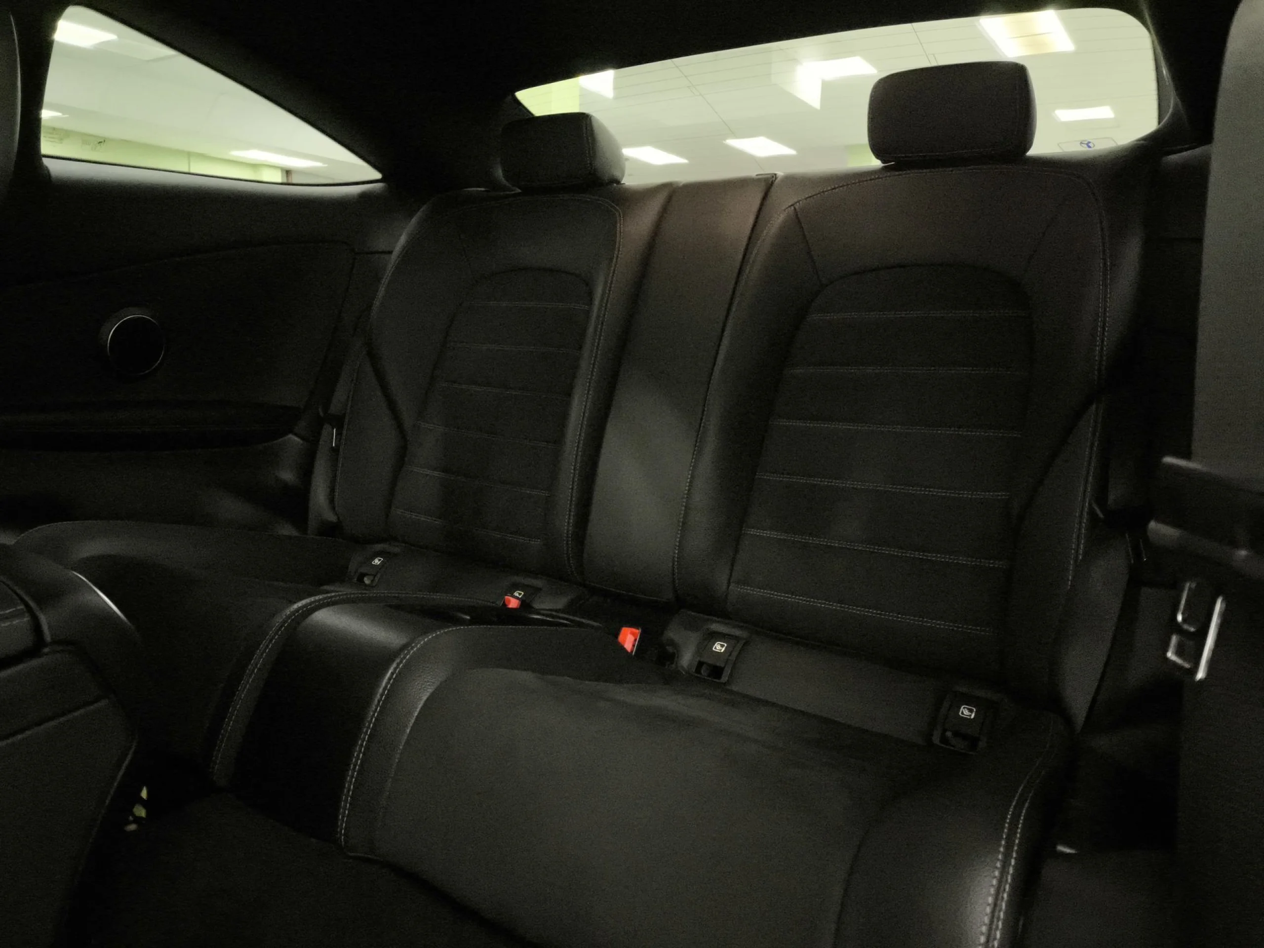Mercedes-Benz Clase C C 200 Coupe 135 kW (184 CV) - Foto 19