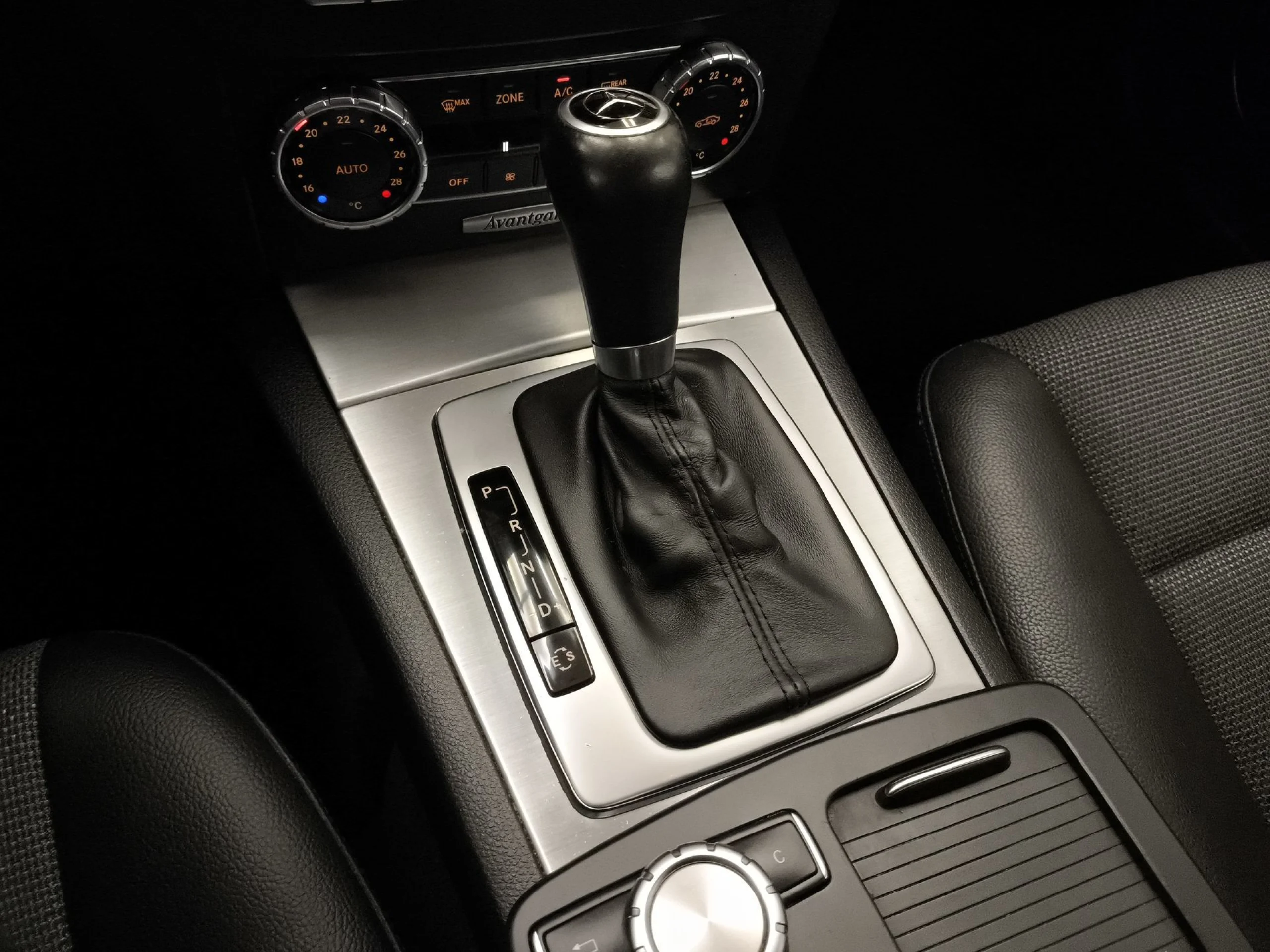 Mercedes-Benz Clase C C 220 CDI Avantgarde 125 kW (170 CV) - Foto 16