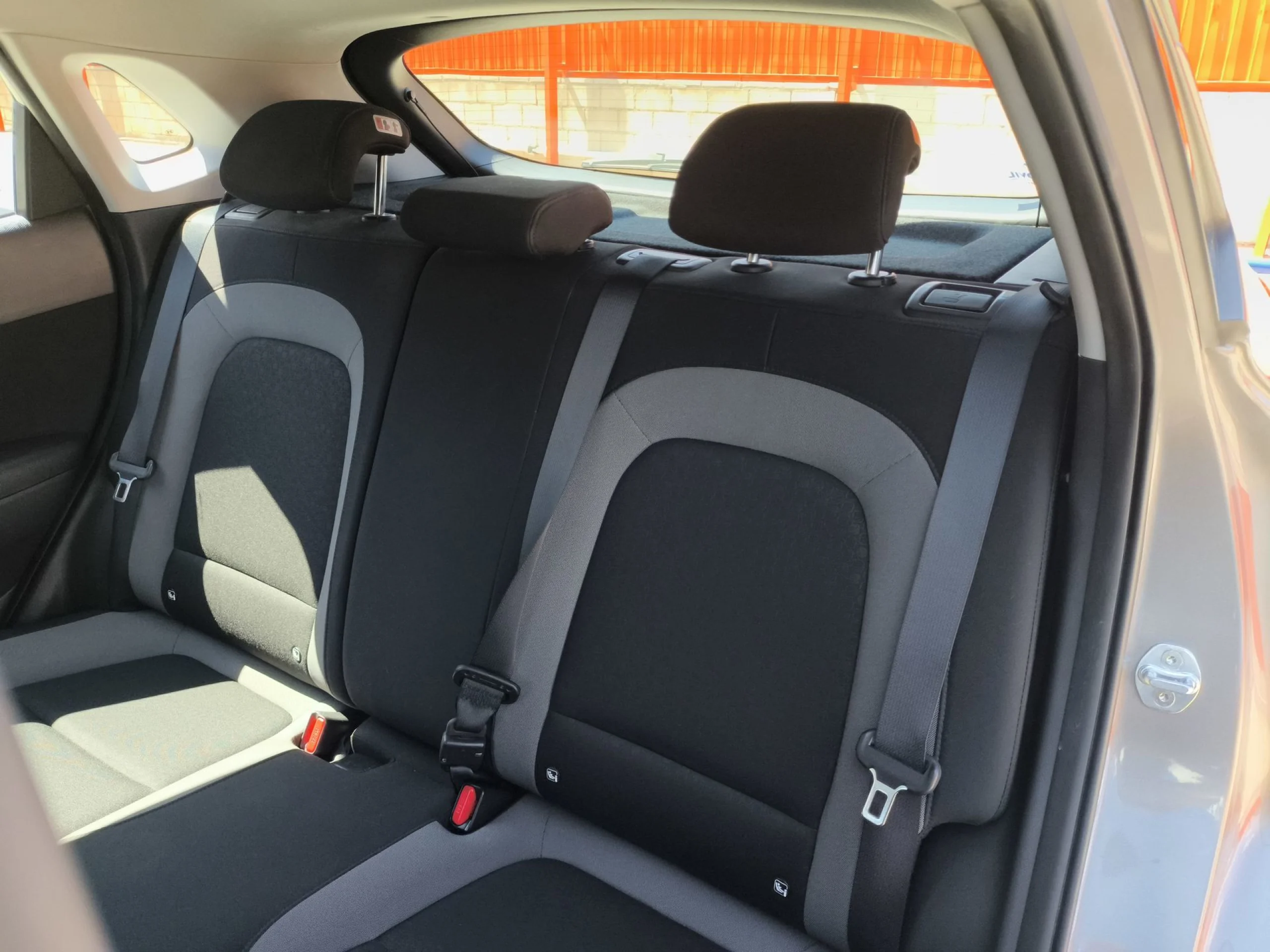Hyundai Kona 1.0 TGDI Klass 4x2 88 kW (120 CV) - Foto 18