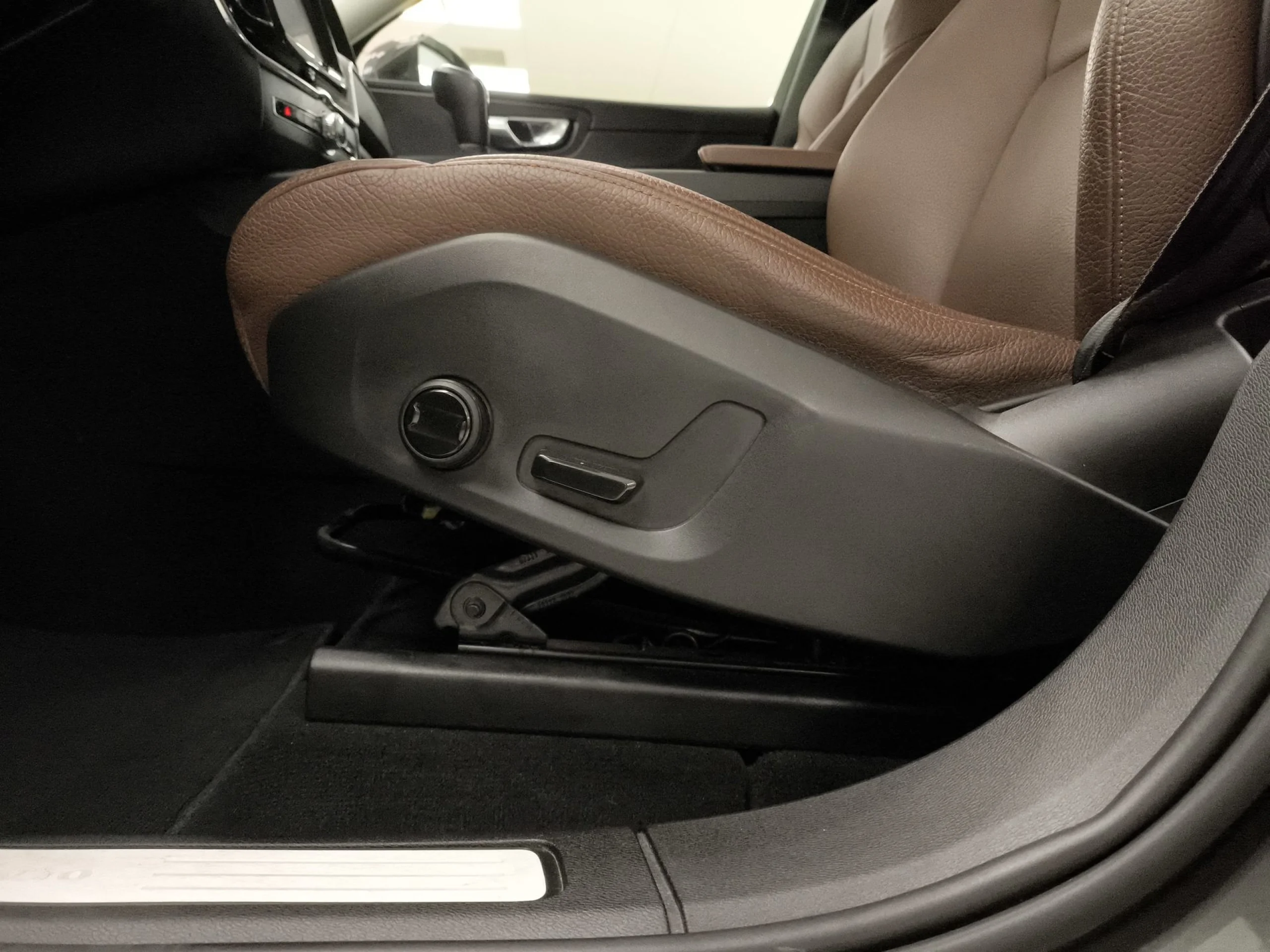 Volvo Xc60 D4 Momentum 140 kW (190 CV) - Foto 9