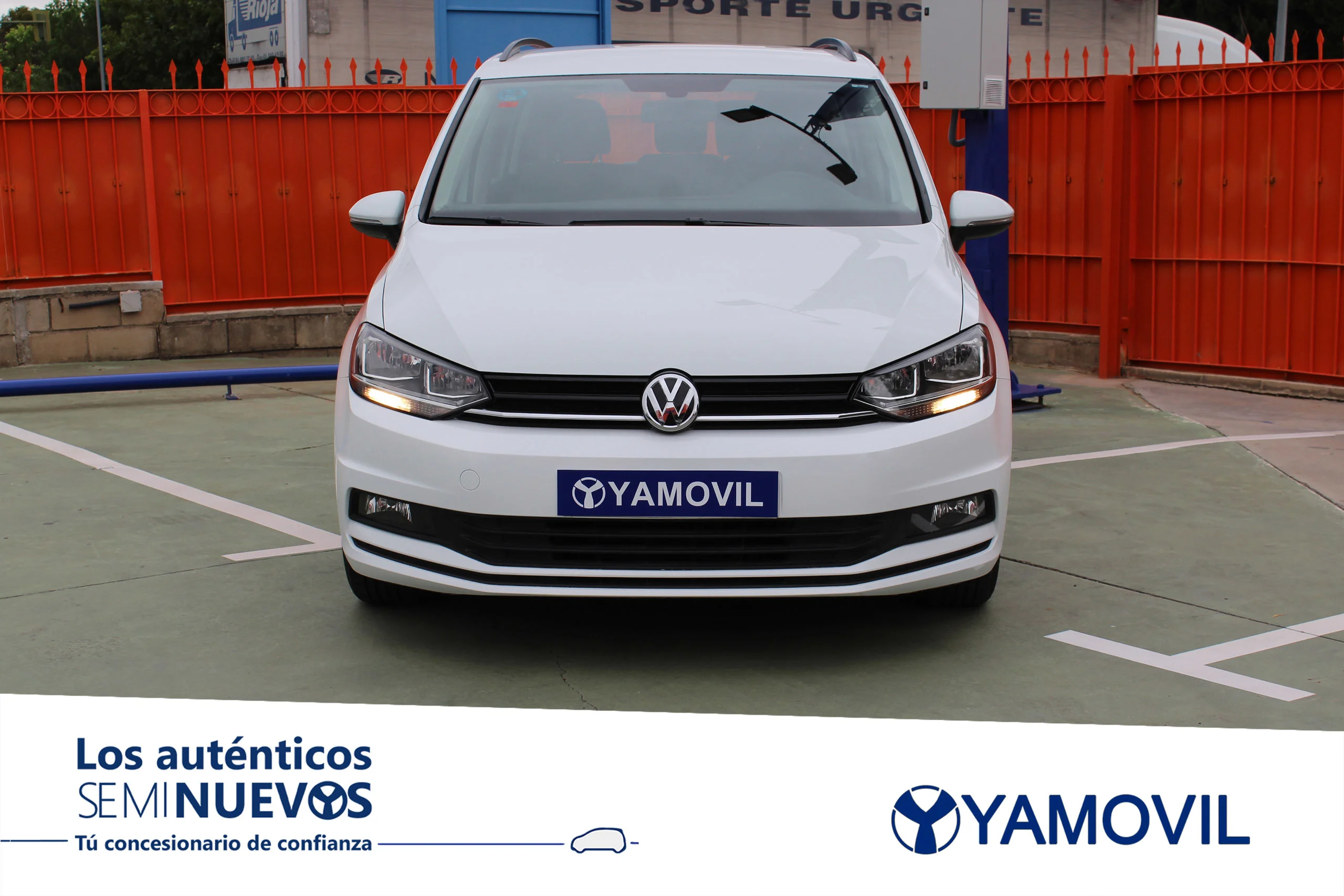 Volkswagen Touran Business 1.2 TSI 81 kW (110 CV) - Foto 2
